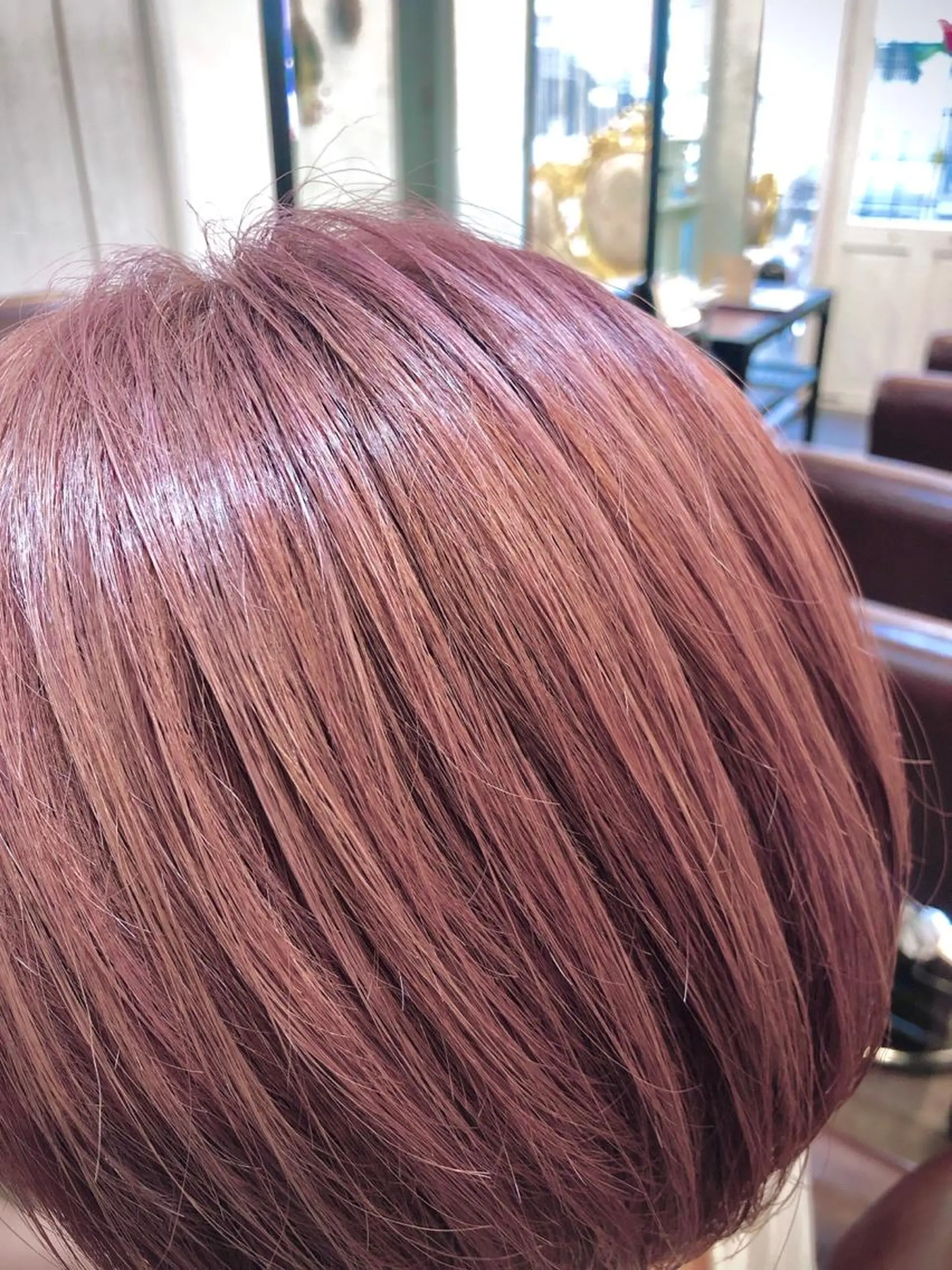 ショート カラー 出雲 莉奈のヘアスタイル