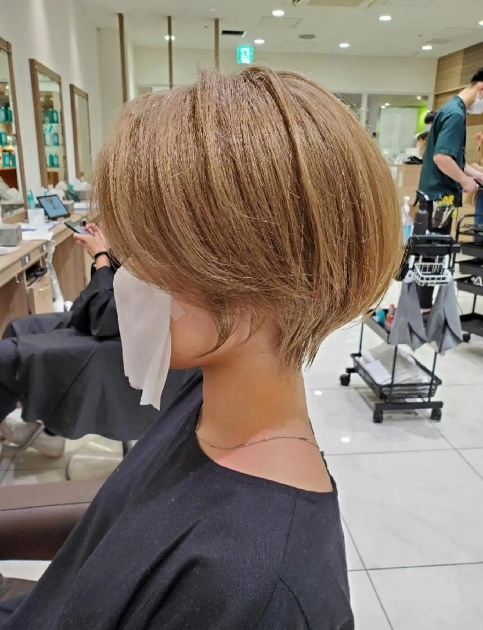 ショート カラー ショートボブ ベージュカラー ブリーチ イルミナカラー ミルクティーベージュ ヘアカラー カラー特化🔥中村 和貴＜Ash津田沼＞のヘアスタイル