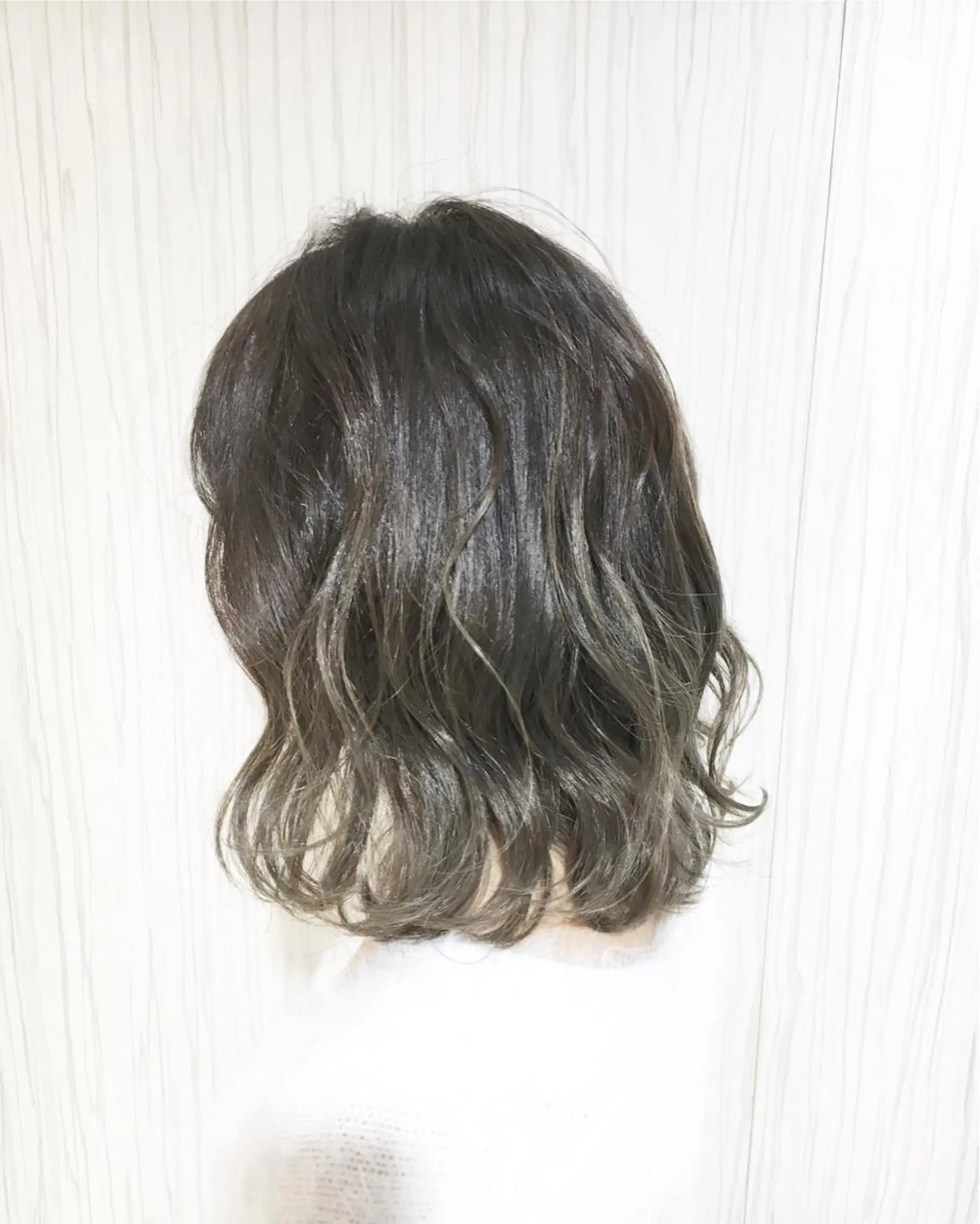 ミディアム カラー パーマ ヘアアレンジ グレージュ バイオレットカラー バイオレットグレージュ ✨艶髪✨透明感✨ 山内大樹のヘアスタイル