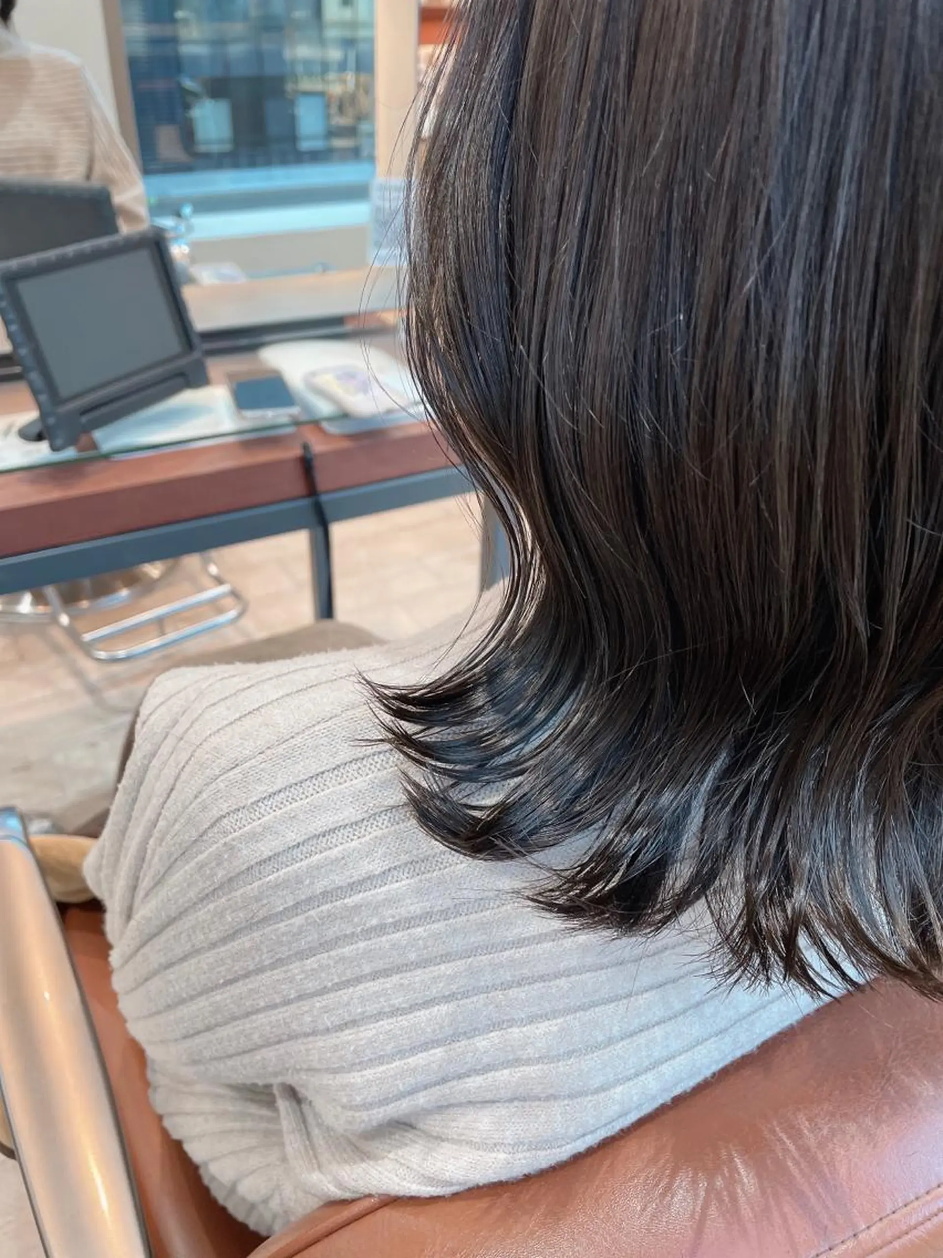 ミディアム くびれヘア カット ヘアカラー トリートメント 🦖鶴岡香純🦖 5/1から復帰しますのヘアスタイル