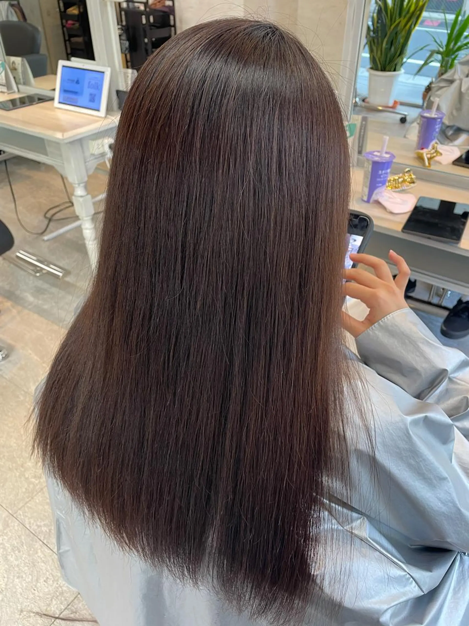 ロング 女性に人気♪ はやしほのかのヘアスタイル