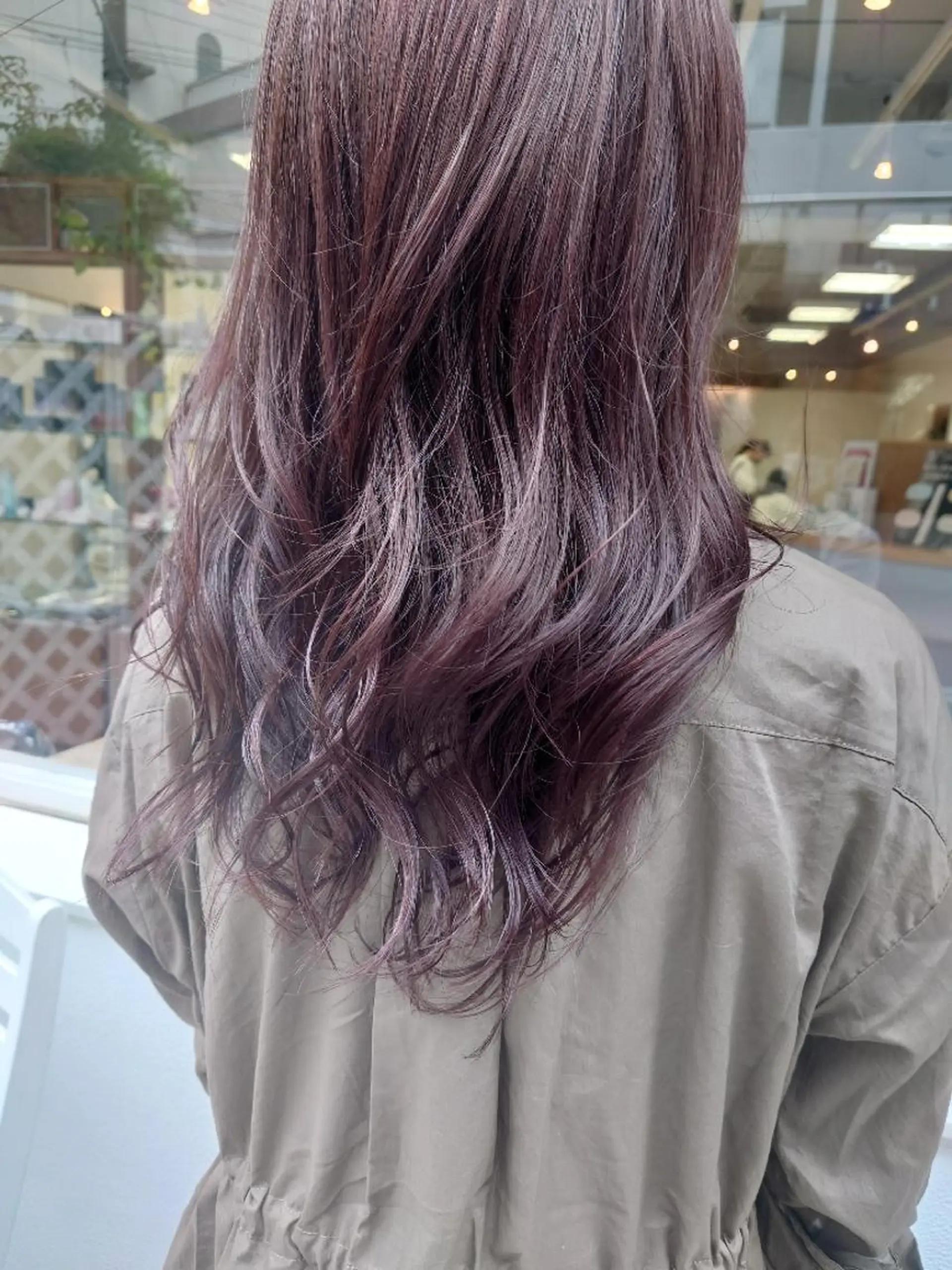 ロング パープルカラー カット ヘアカラー nagane sayakaのヘアスタイル