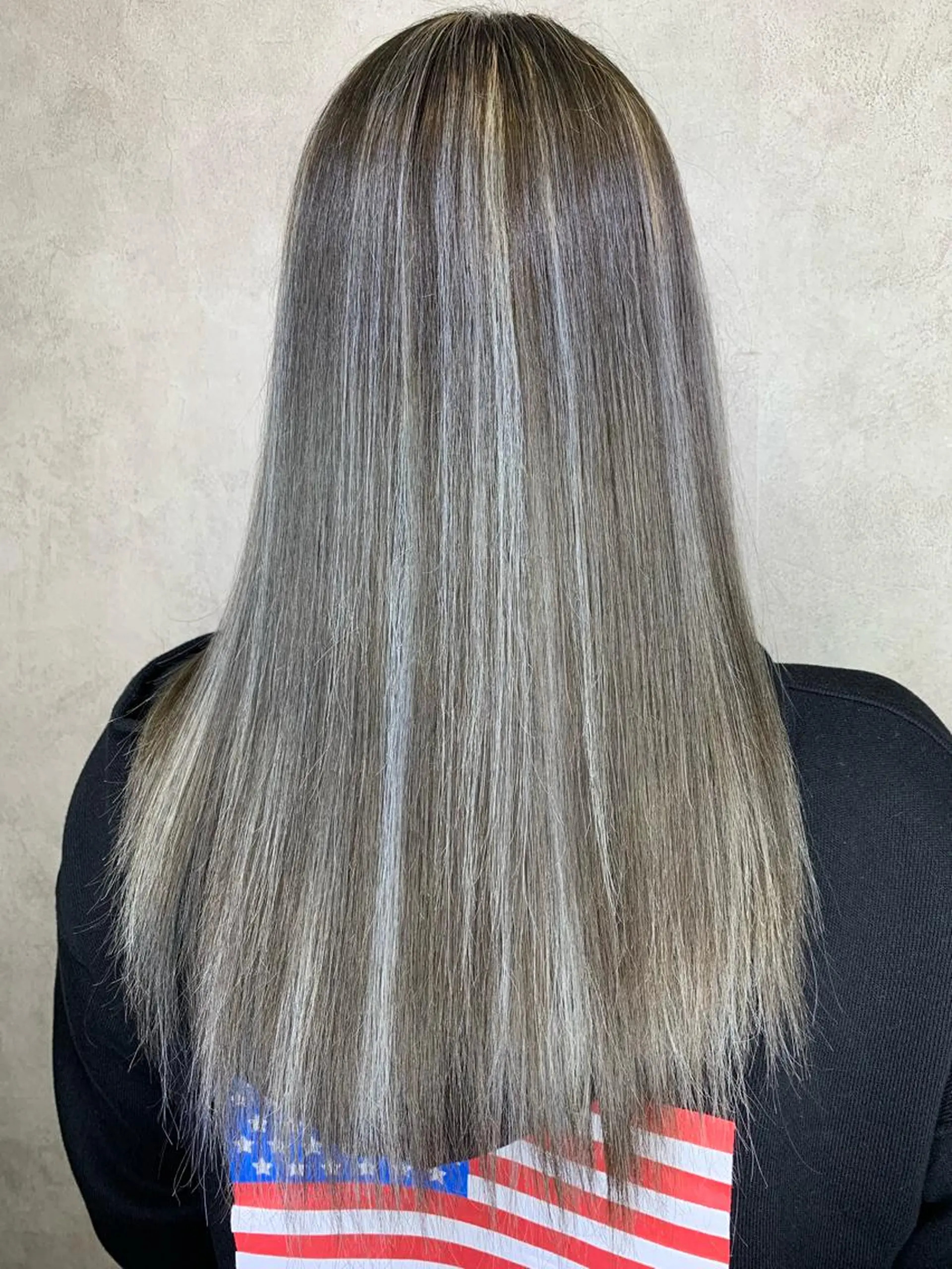 ロング 西村 雄二/エクステのヘアスタイル