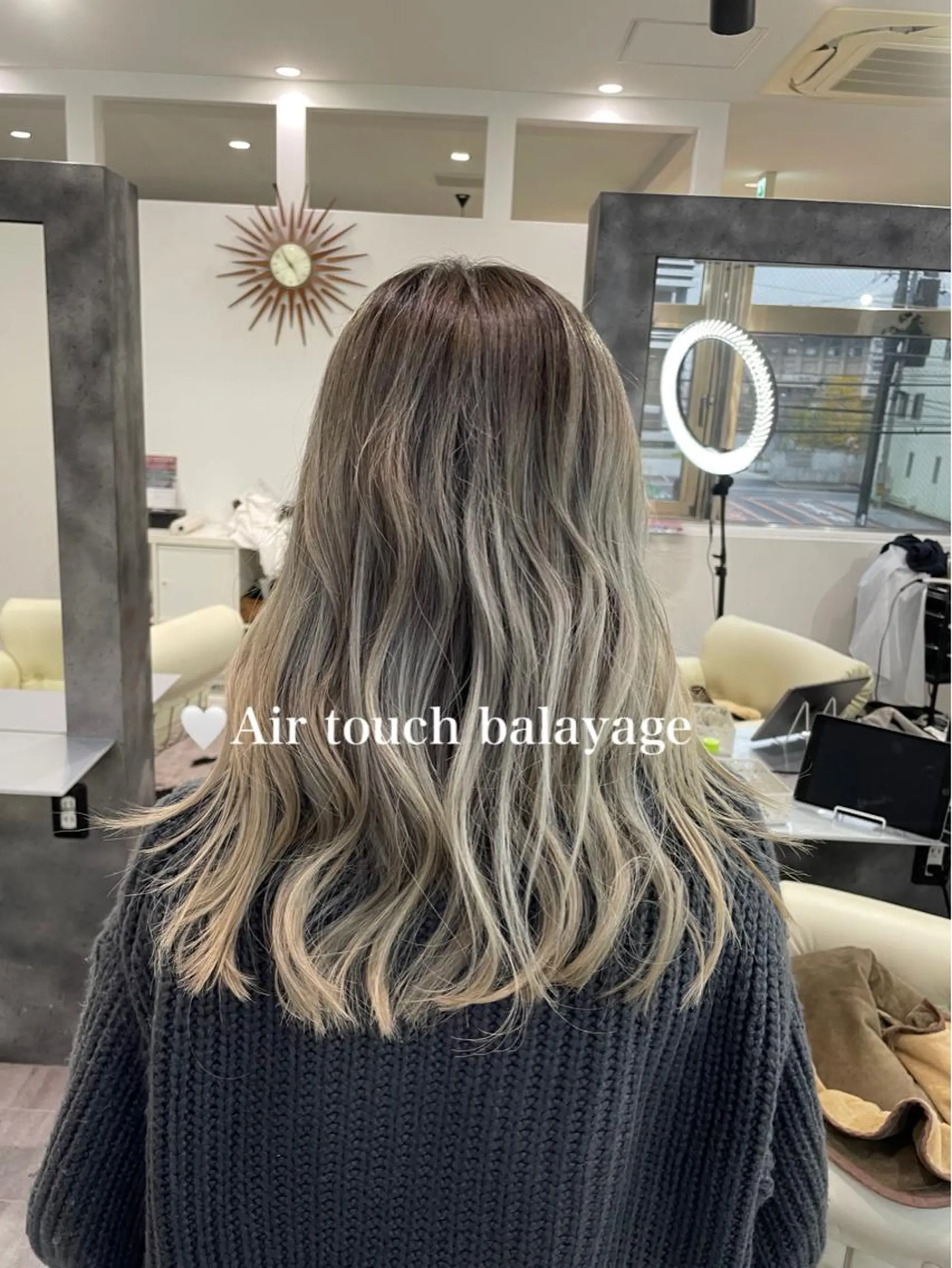セミロング カラー Merlyosaka 早川未来のヘアスタイル