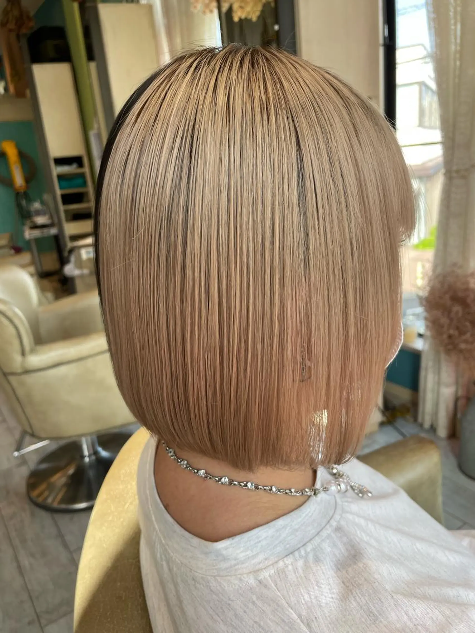 ミディアム カラー 透明感カラー イルミナカラー インナーカラー くびれヘア 髪質改善 カット ヘアカラー トリートメント Suzuki Atsushiのヘアスタイル