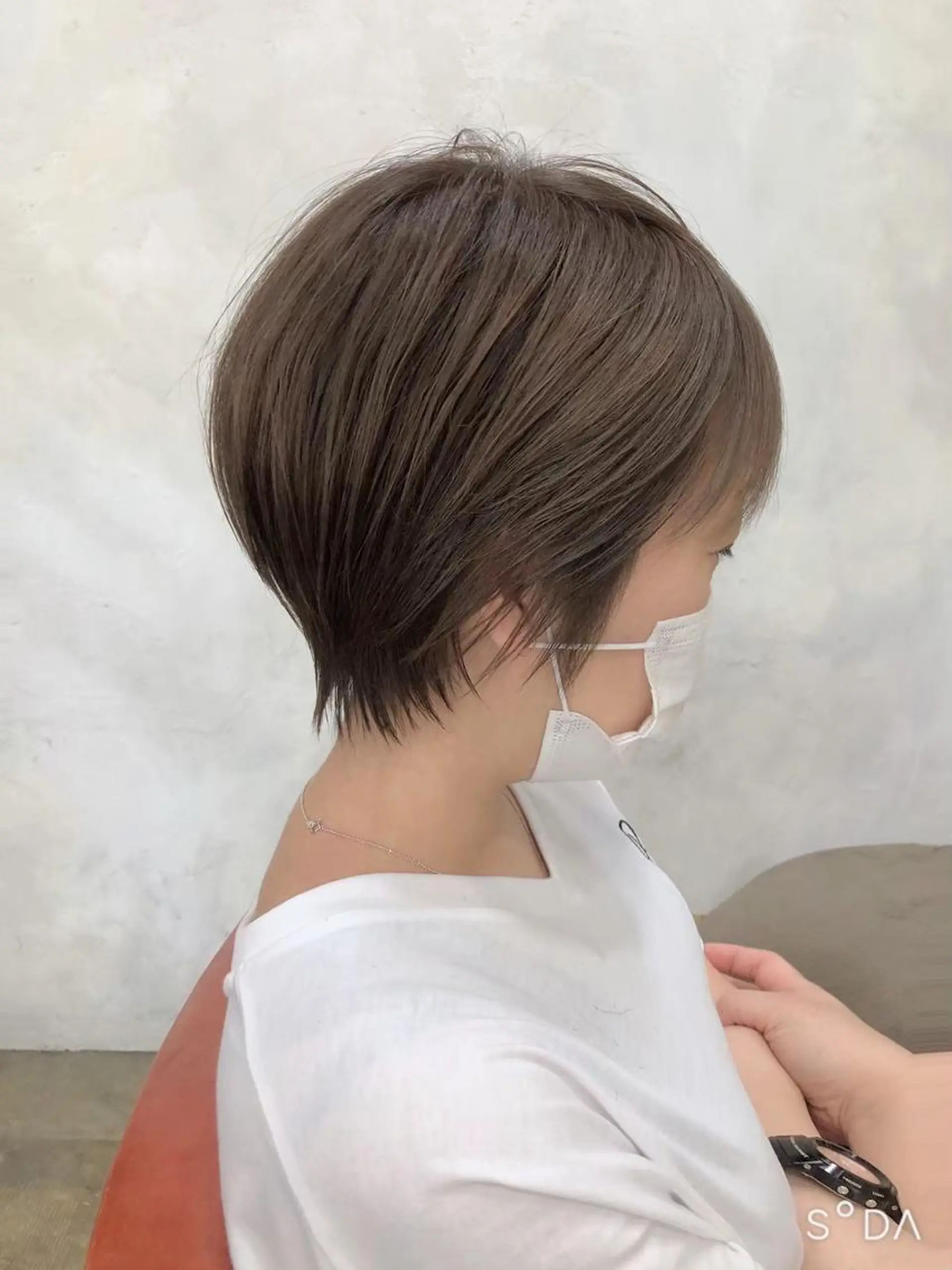 ショート カラー パーマ ヘアアレンジ アディクシーカラー アッシュ バレイヤージュ ベージュカラー ブリーチ newi 川崎店のヘアスタイル