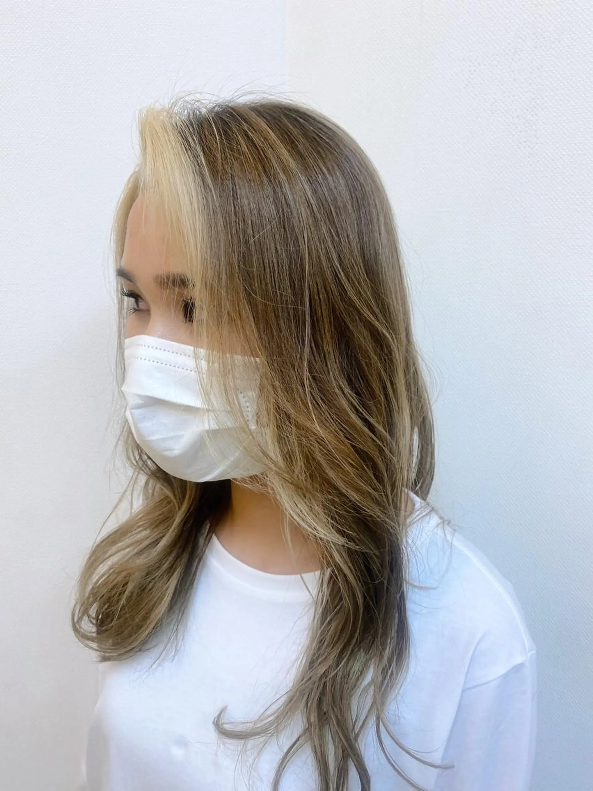 ロング カラー バレイヤージュ ミストバング ブリーチ ケアブリーチ  フェイスフレーミング 宇賀 芹加のヘアスタイル
