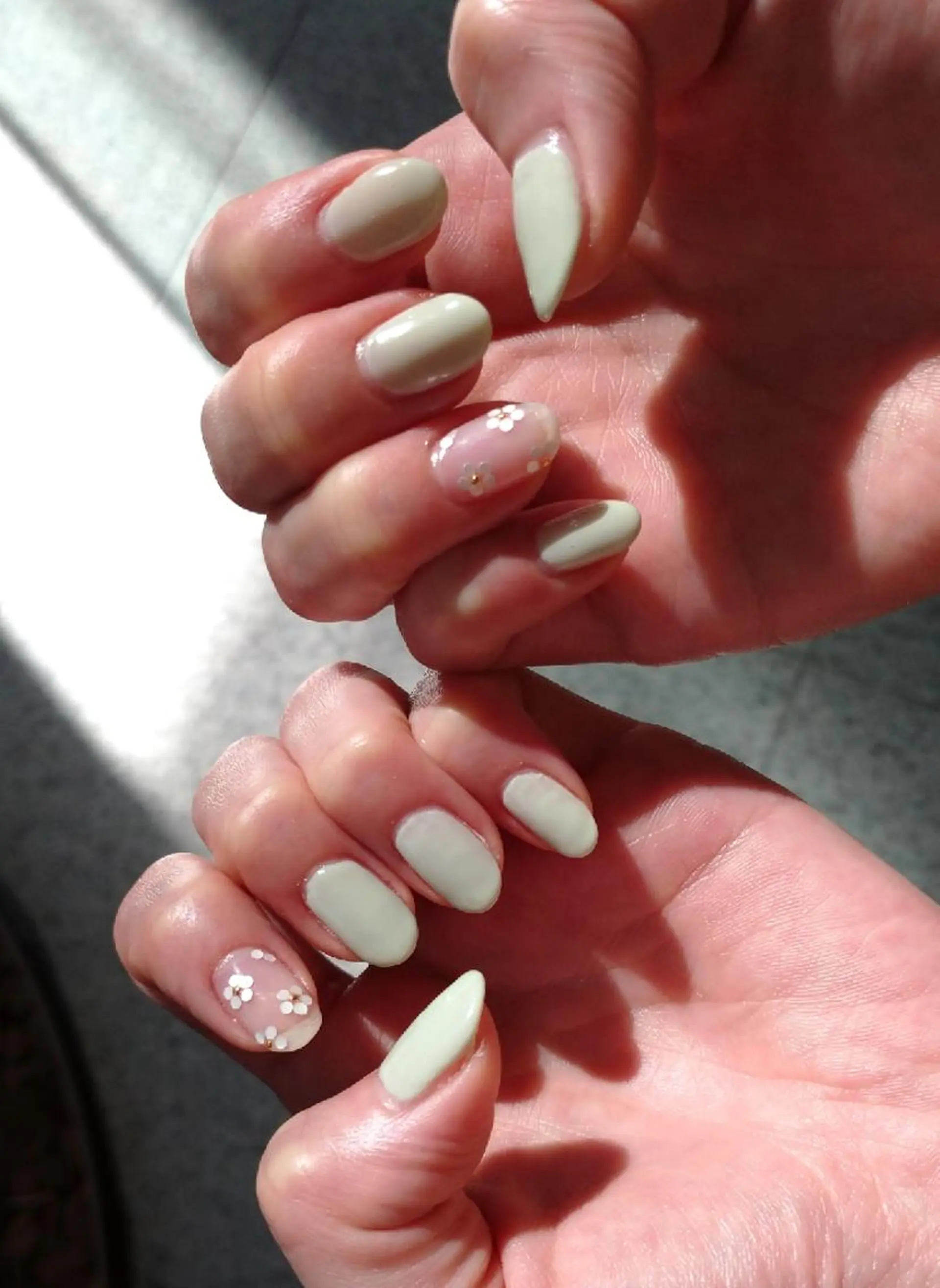 ネイル 春ネイル ハンドネイル 會田 瑠衣のネイルデザイン