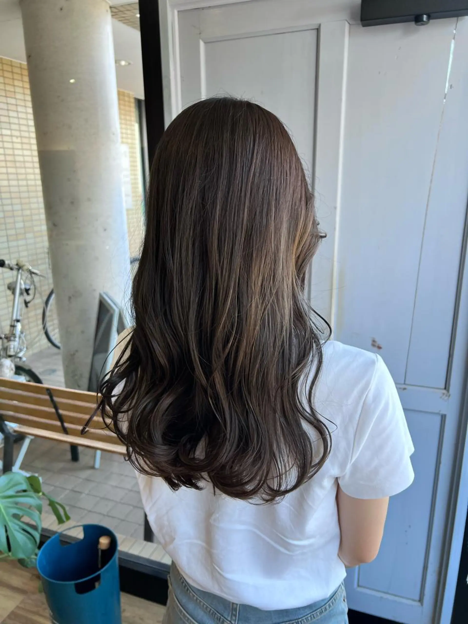 ロング カラー ヘアカラー トリートメント ツキダテ ユイのヘアスタイル
