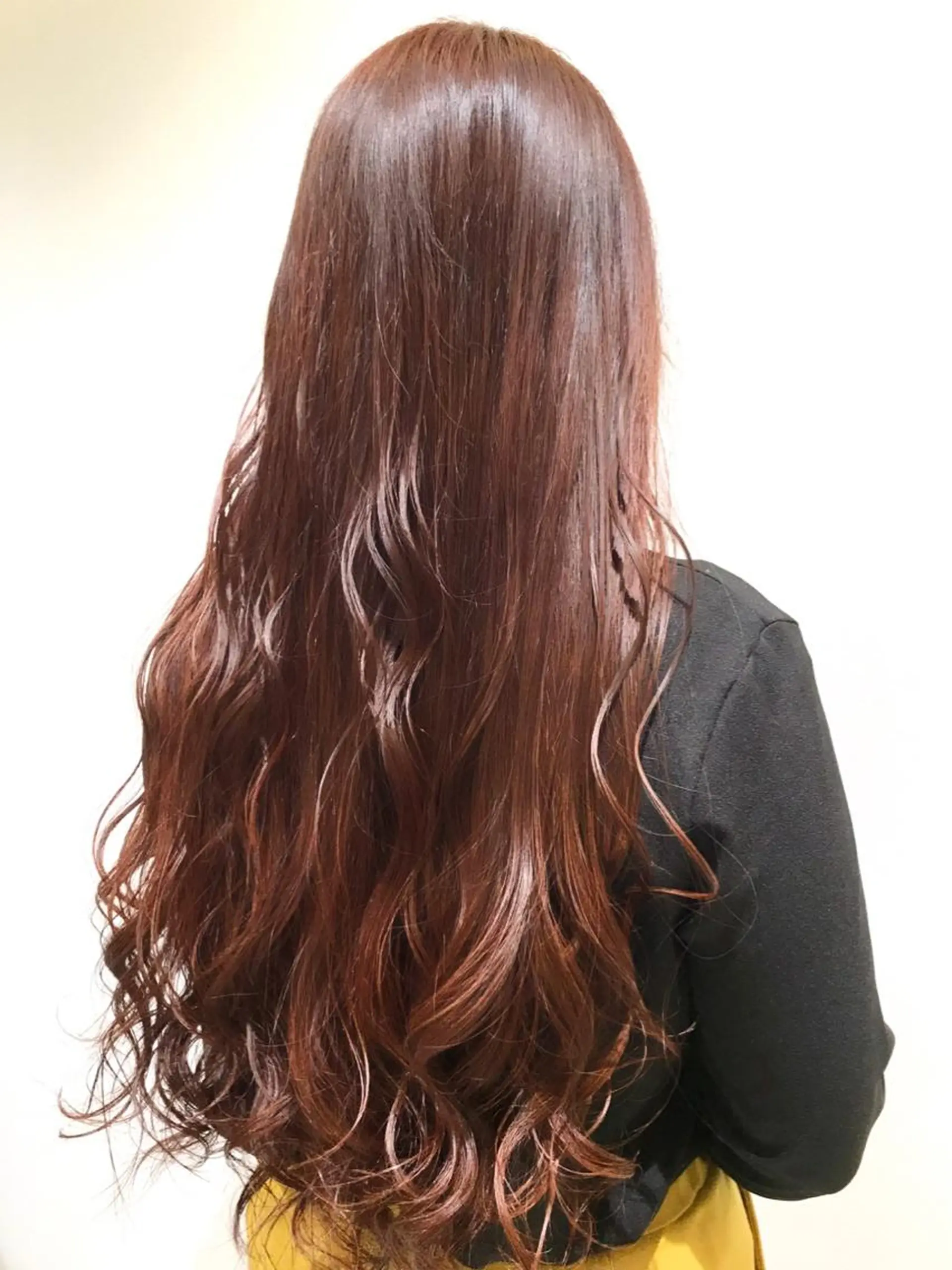 ロング カラー レッドカラー 由比藤理子 ブリーチカラー🌈のヘアスタイル