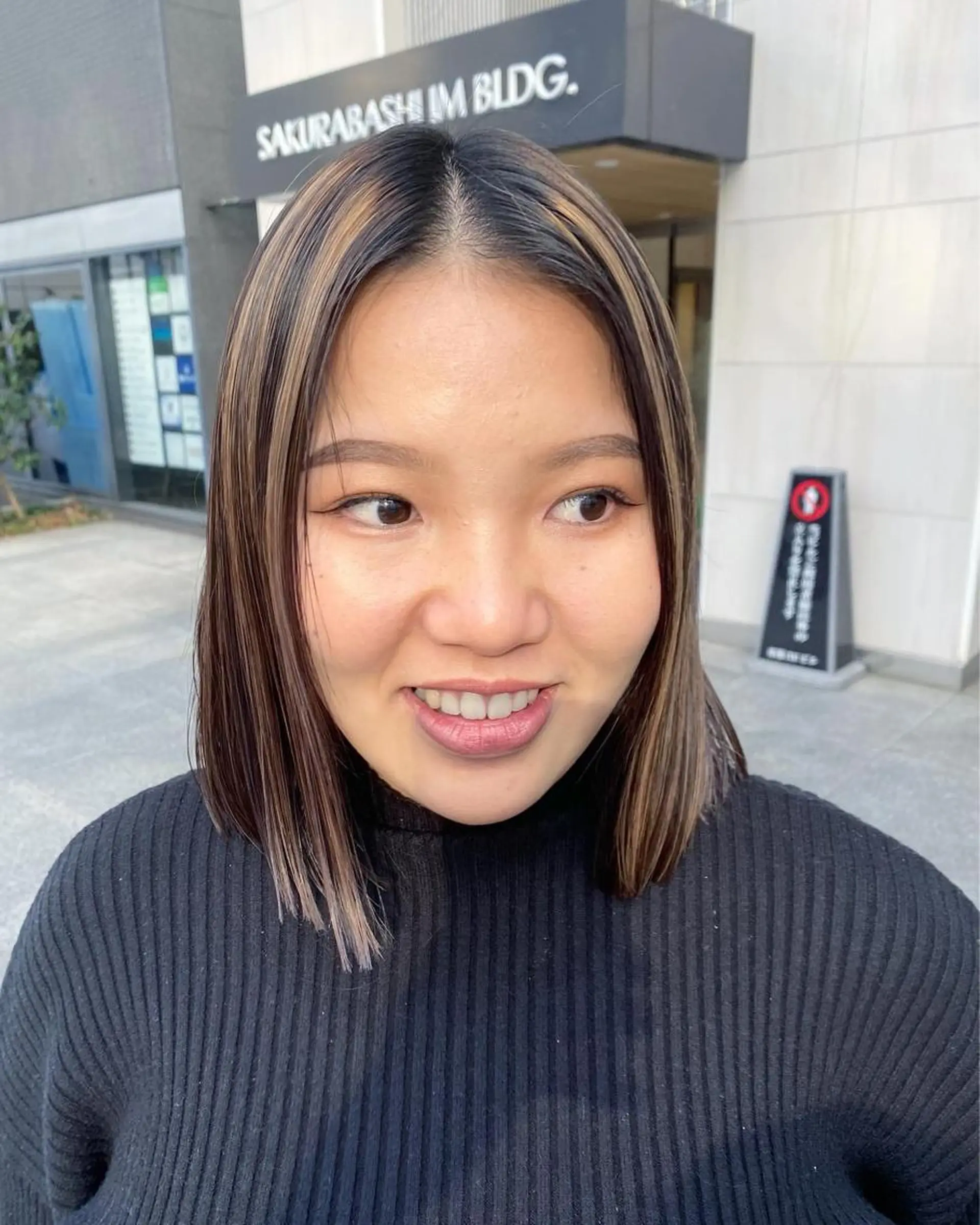 ミディアム デザインカラー/ボブ ブリーチカラー/ユリのヘアスタイル