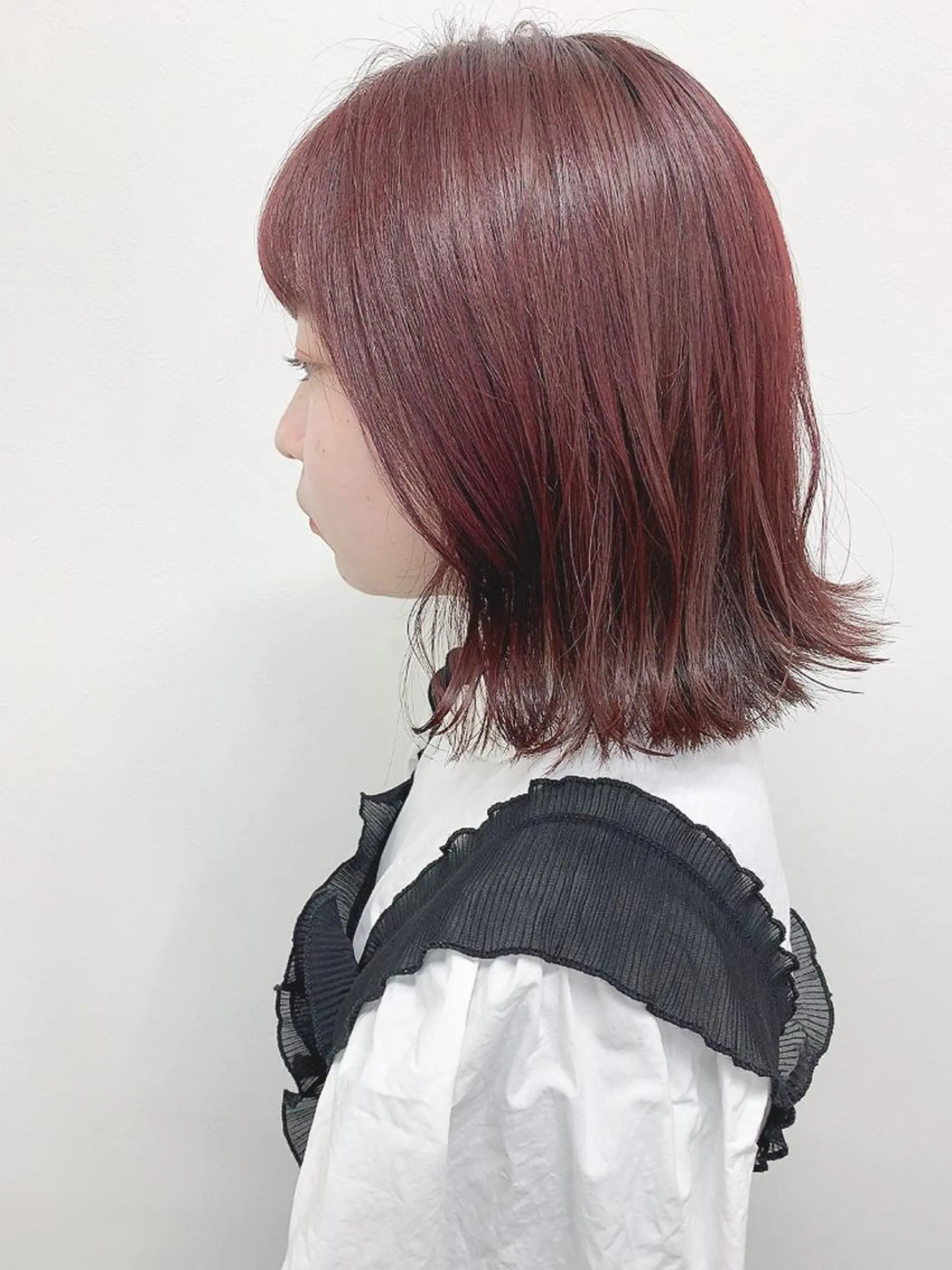 ミディアム カラー 肌に馴染む暗髪 梅田・増田のヘアスタイル