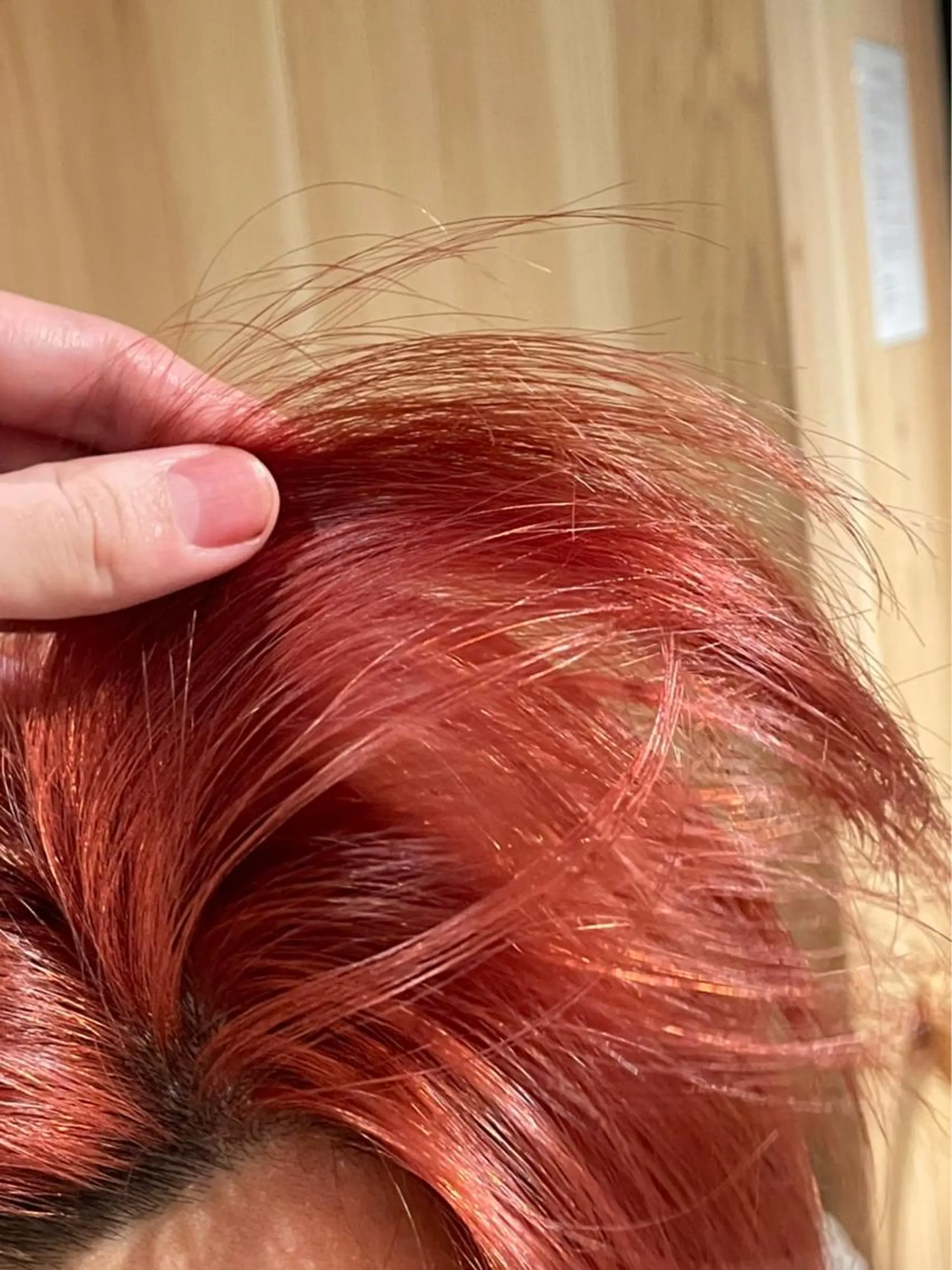 ショート カラー メンズ メンズブリーチ ブリーチ レッドカラー ローズカラー ヘアカラー 吉田一輝 外国人パーマのヘアスタイル