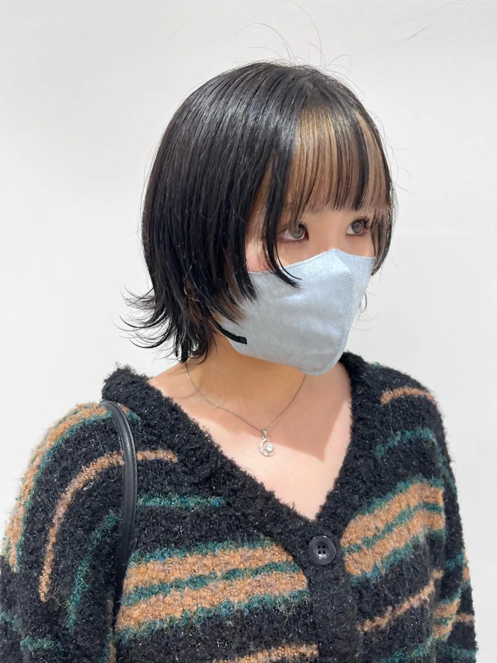 ショート ミストバング ウルフカット 🐺ウルフ× ハイトーン🐺MOEのヘアスタイル