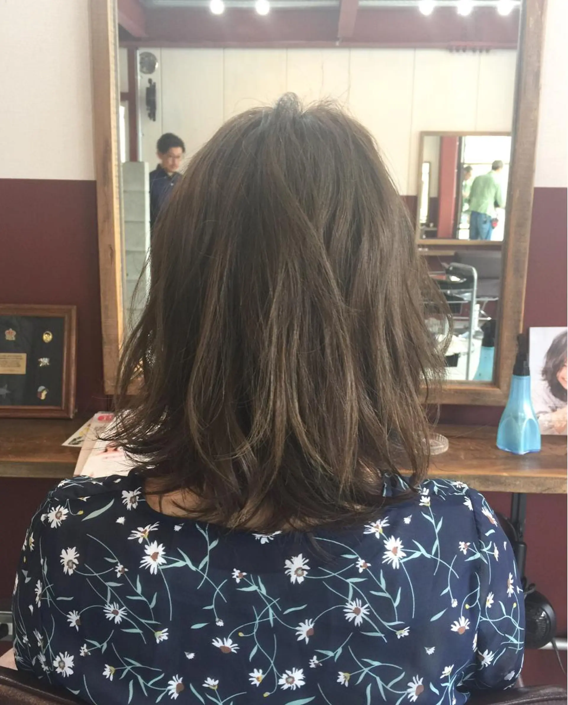 ミディアム カラー 透明感カラー 外ハネヘア 福地 礼奈のヘアスタイル