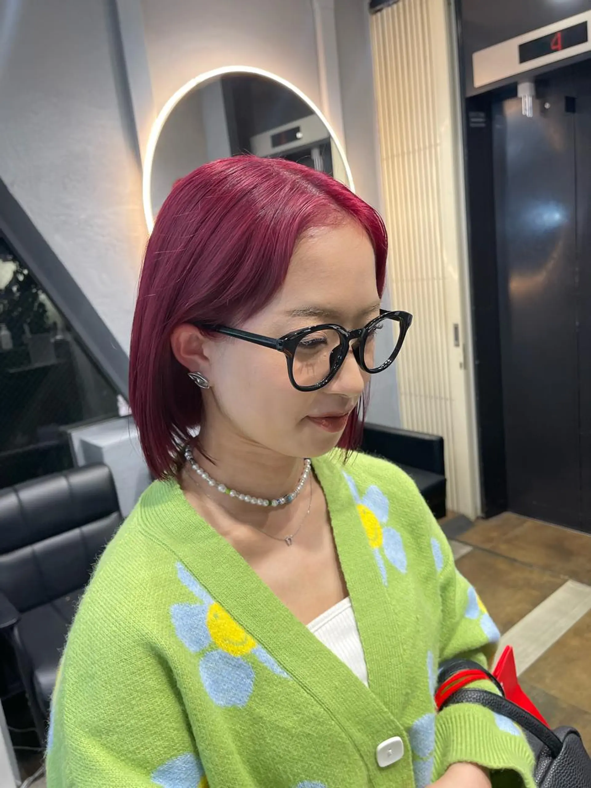 ショート TATSUブリーチ/ ミルクティーベージュのヘアスタイル