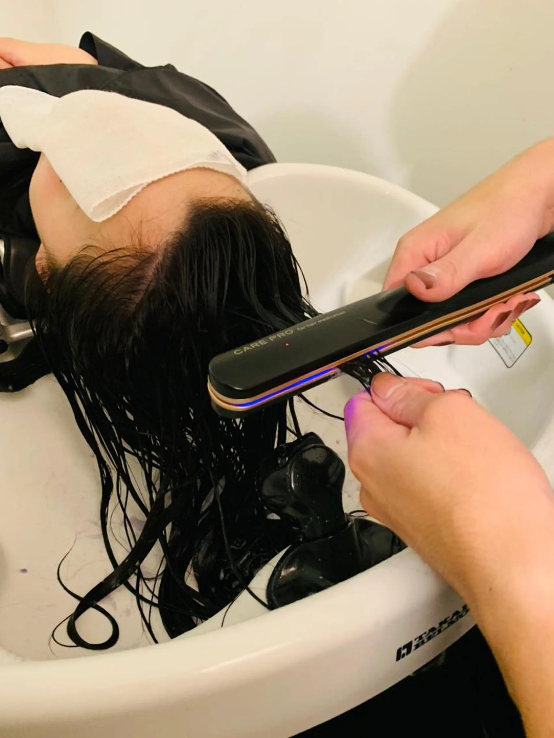 ロング カラー パーマ ヘアアレンジ メンズ キッズ ネイル マツエク・マツパ トリートメント 赤色 セレーネ心斎橋店 SHINTANIのヘアスタイル