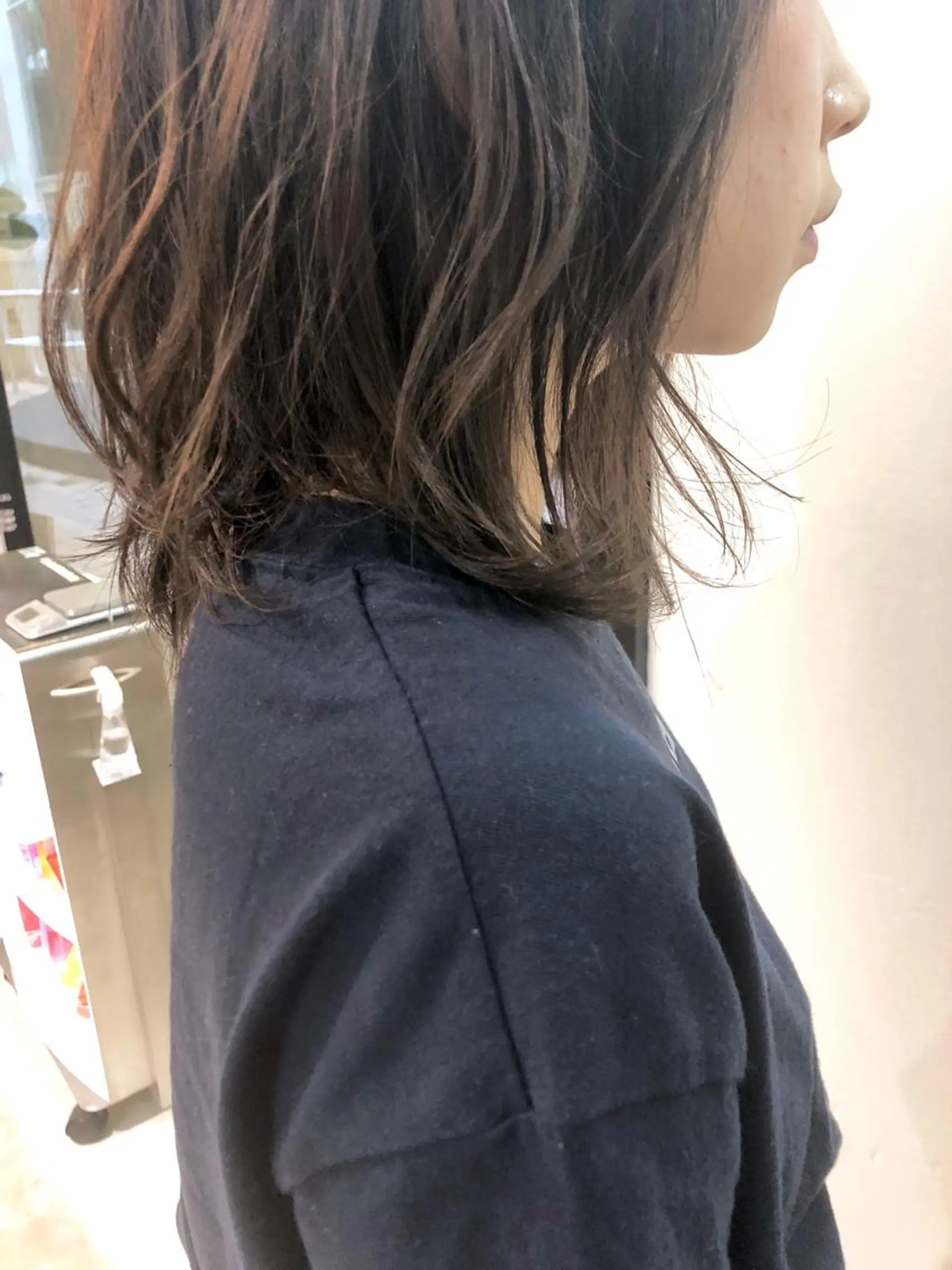 ミディアム カラー ベージュカラー フォギーベージュ ハイライトカラー ハイライト カット ヘアカラー トリートメント 松村 崇弘のヘアスタイル