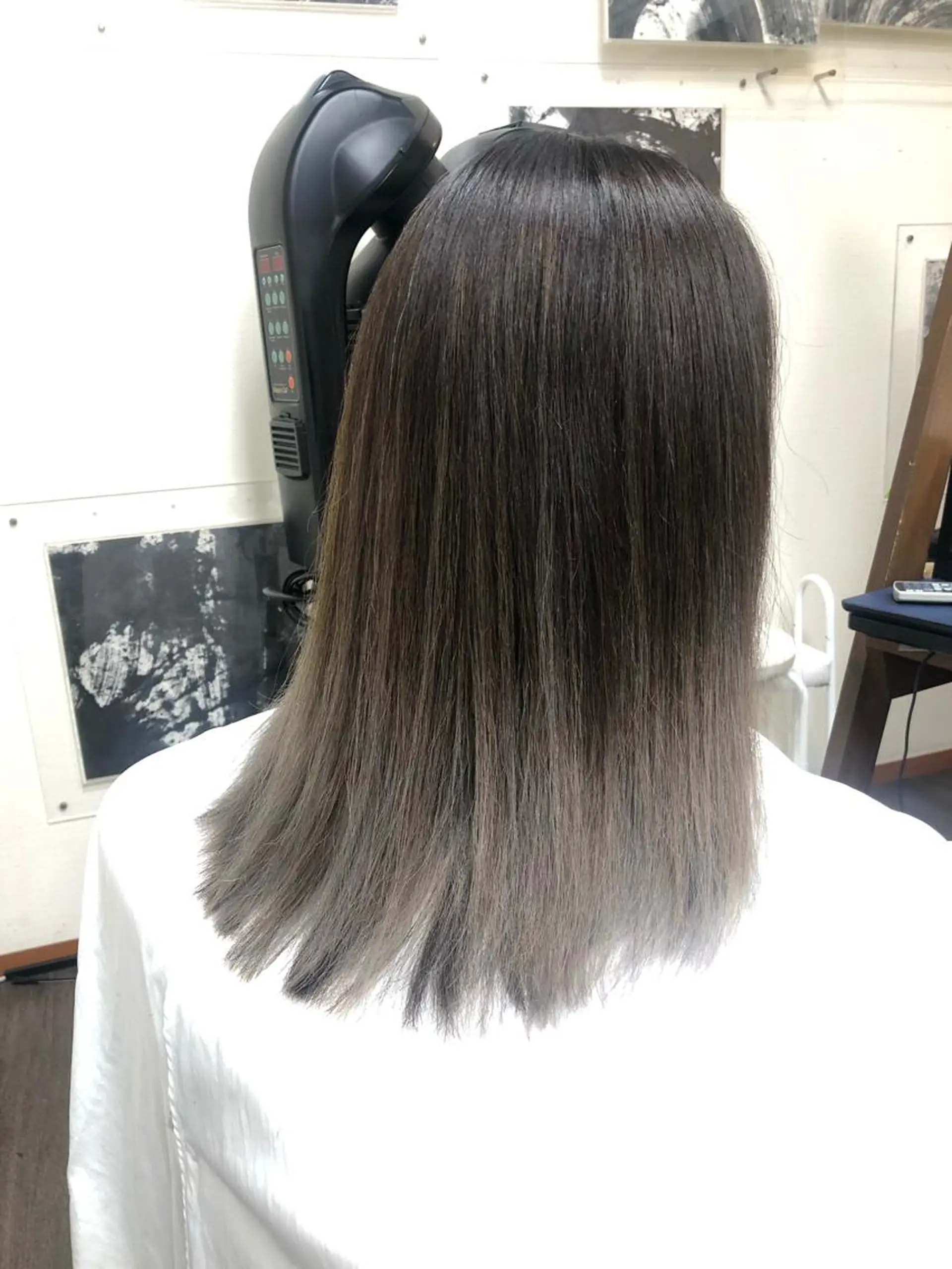 ミディアム カラー グラデーションカラー 山本 雅由のヘアスタイル