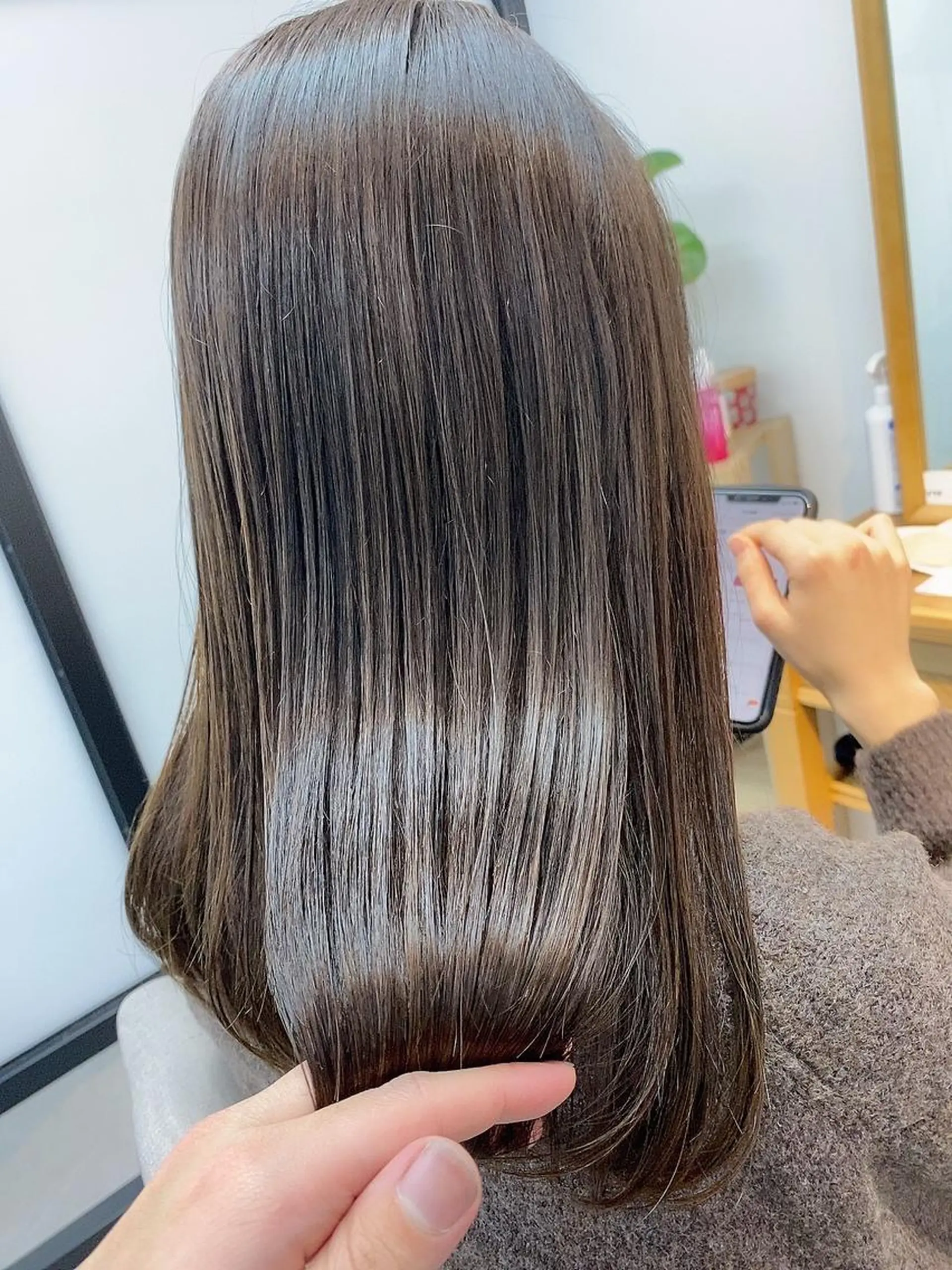 ロング カット ヘアカラー トリートメント 透明感/ツヤ髪/ さら艶/前田祥汰のヘアスタイル