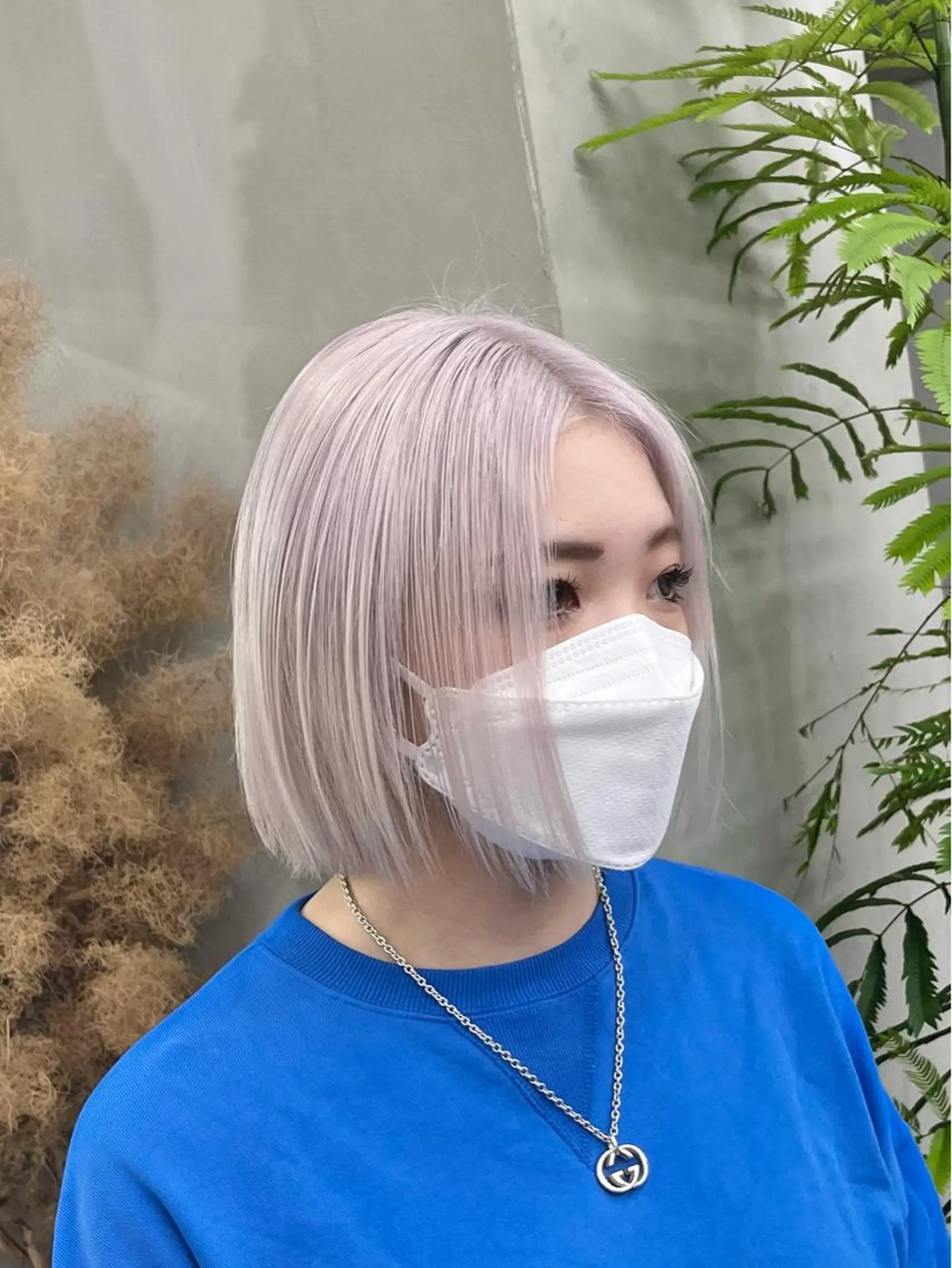 ミディアム イツク ⚡️ ルーツ/ハイトーンのヘアスタイル