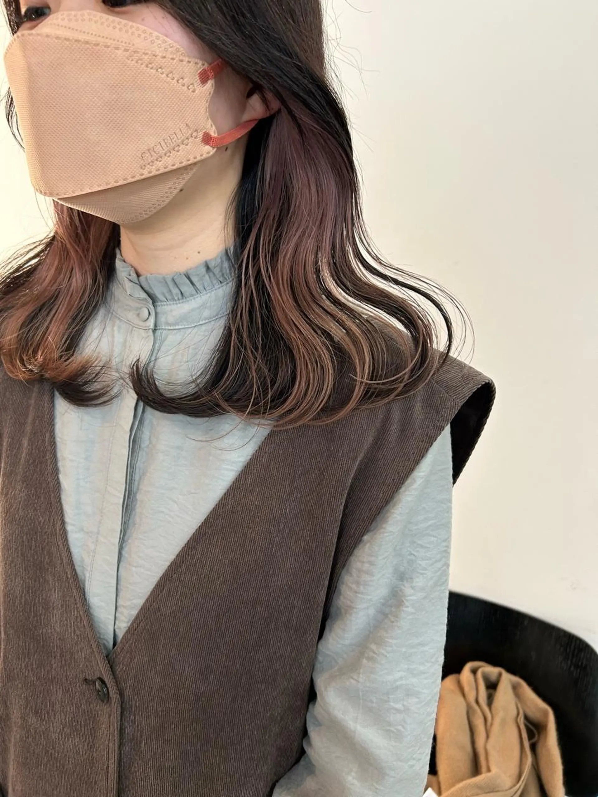 ミディアム カラー なかの たくみのヘアスタイル