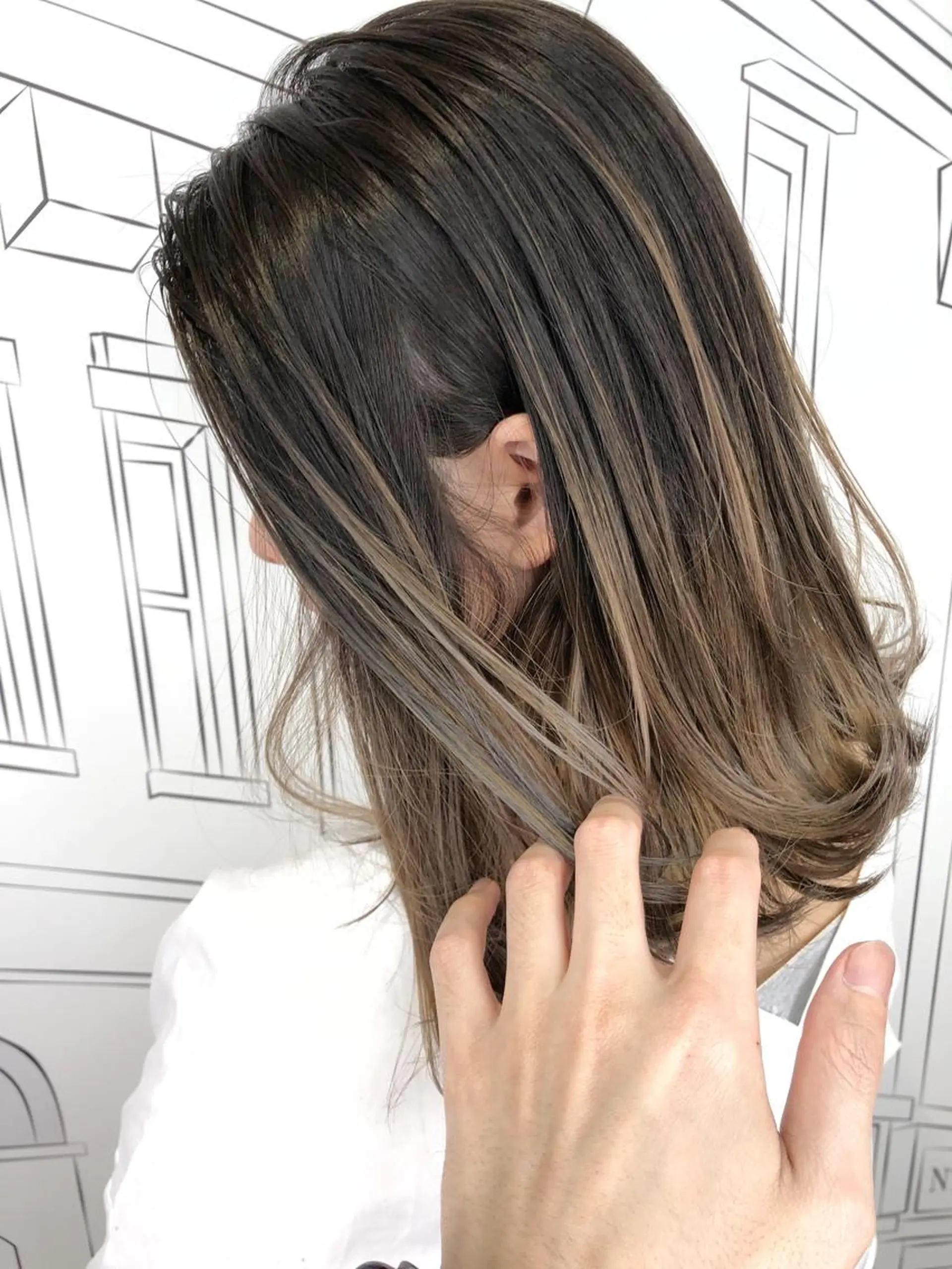 ミディアム カラー バレイヤージュ グラデーションカラー レイヤーカット レイヤー⭐️カラー ⭐️平川雅史のヘアスタイル