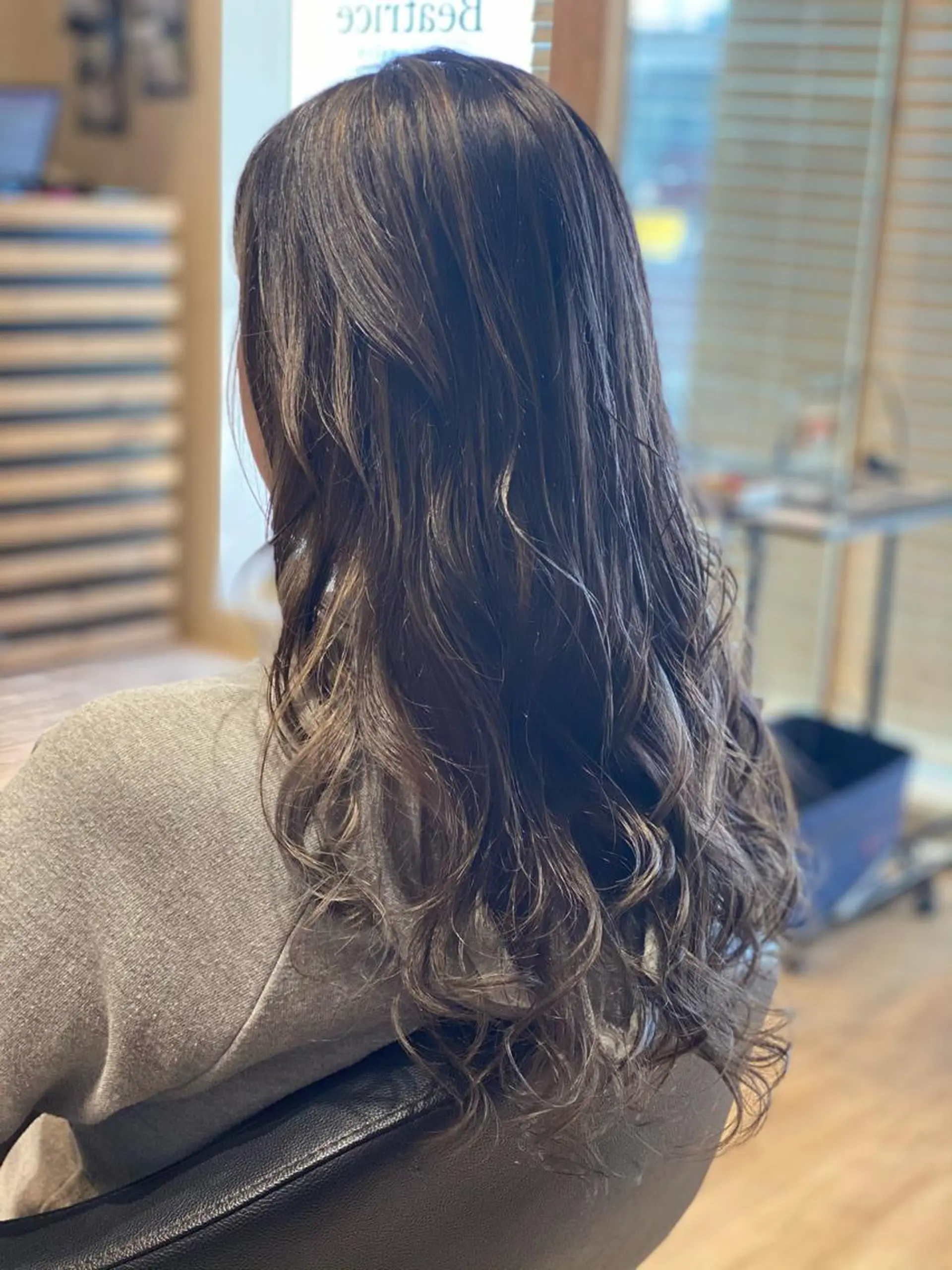 ロング カラー 関口 友行のヘアスタイル