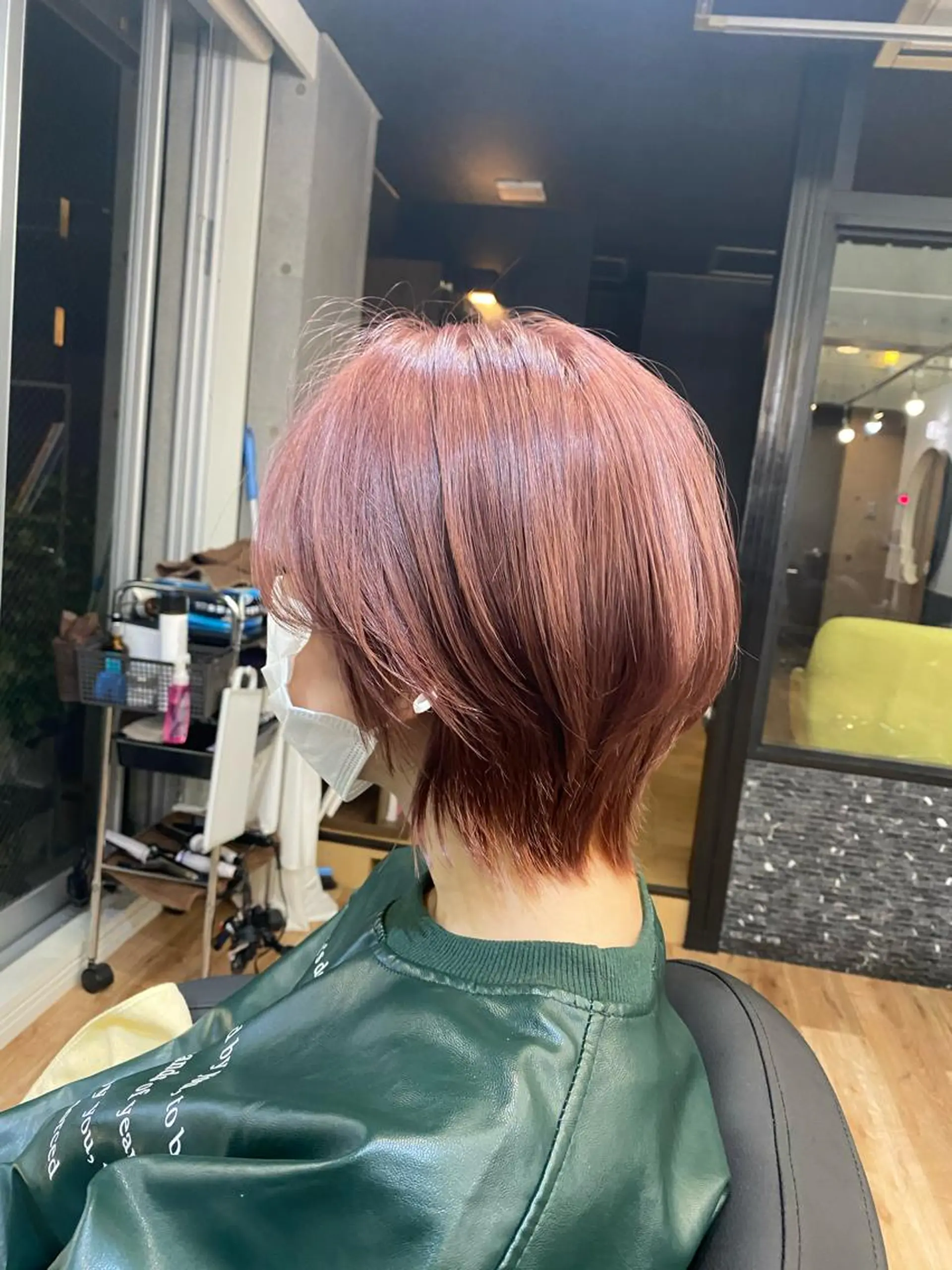 ショート カラー ピンクカラー ショートヘア ウルフカット SALOWIN吉祥寺suite店所属・似合わせレイヤー 🇰🇷荒木洋文のヘアスタイル