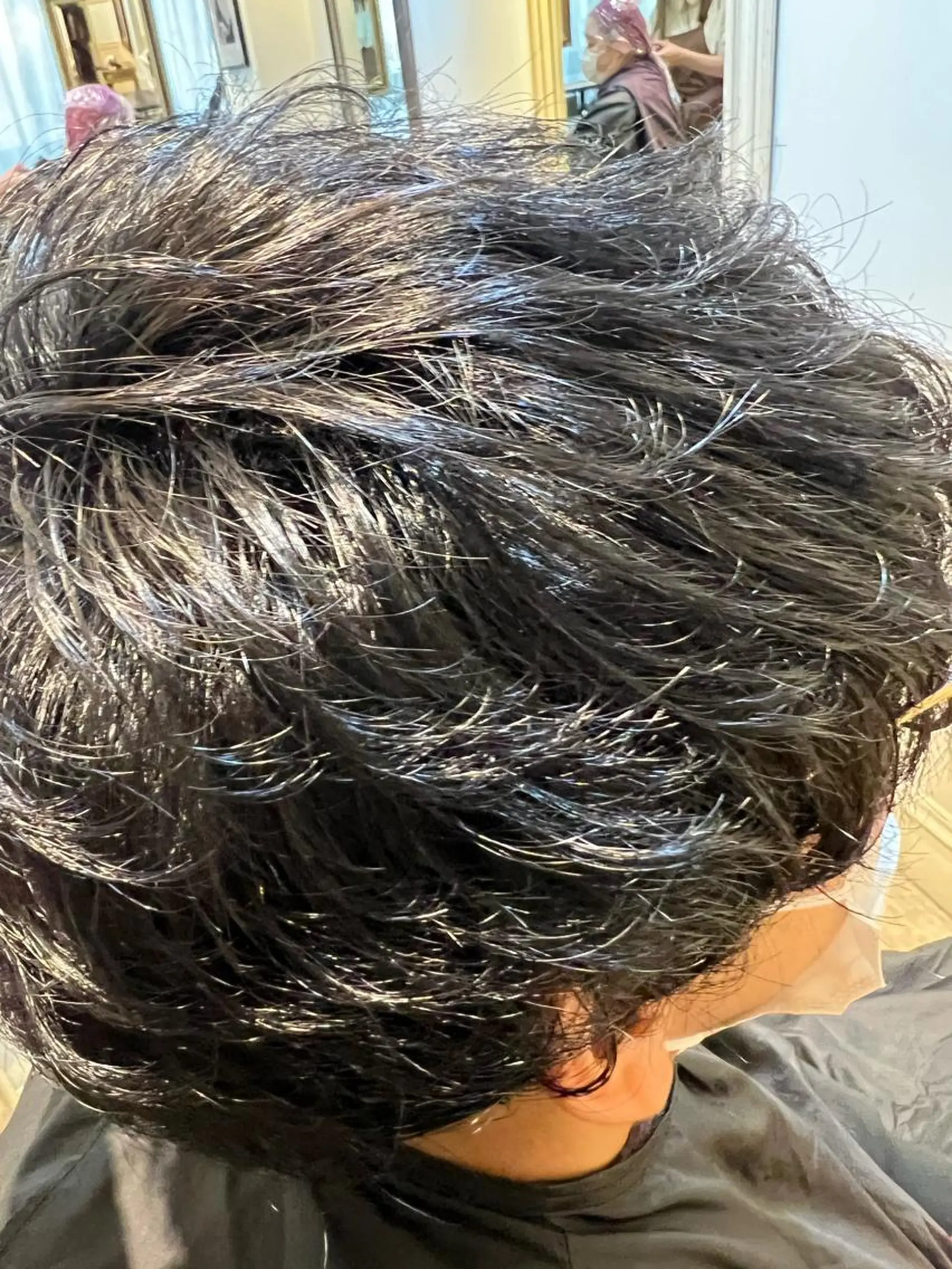 ショート カラー パーマ メンズ メンズパーマ 波巻きパーマ 黒髪 ブルーカラー ブルーブラック 褒められヘア❗️❗️ nico　　格のヘアスタイル