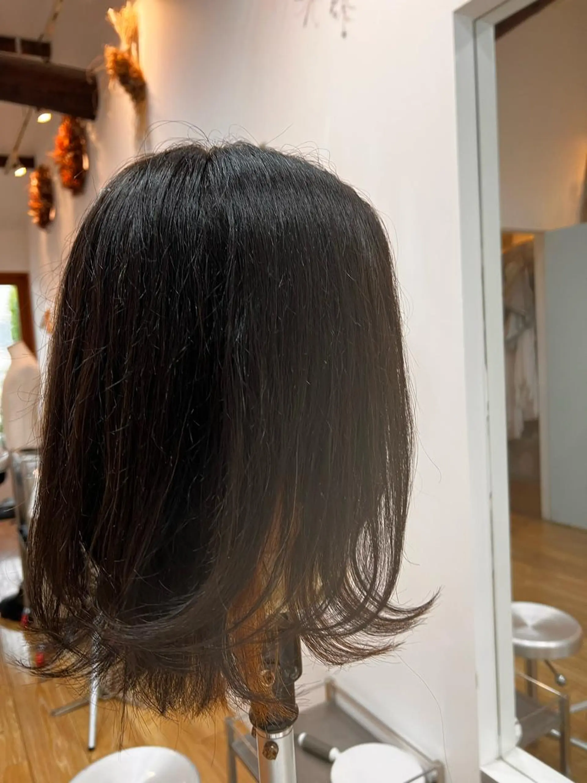 ミディアム カラー パーマ ヘアアレンジ キッズ ネイル マツエク・マツパ アイブロウ トリートメント トリートメント 堀井 凌平のヘアスタイル