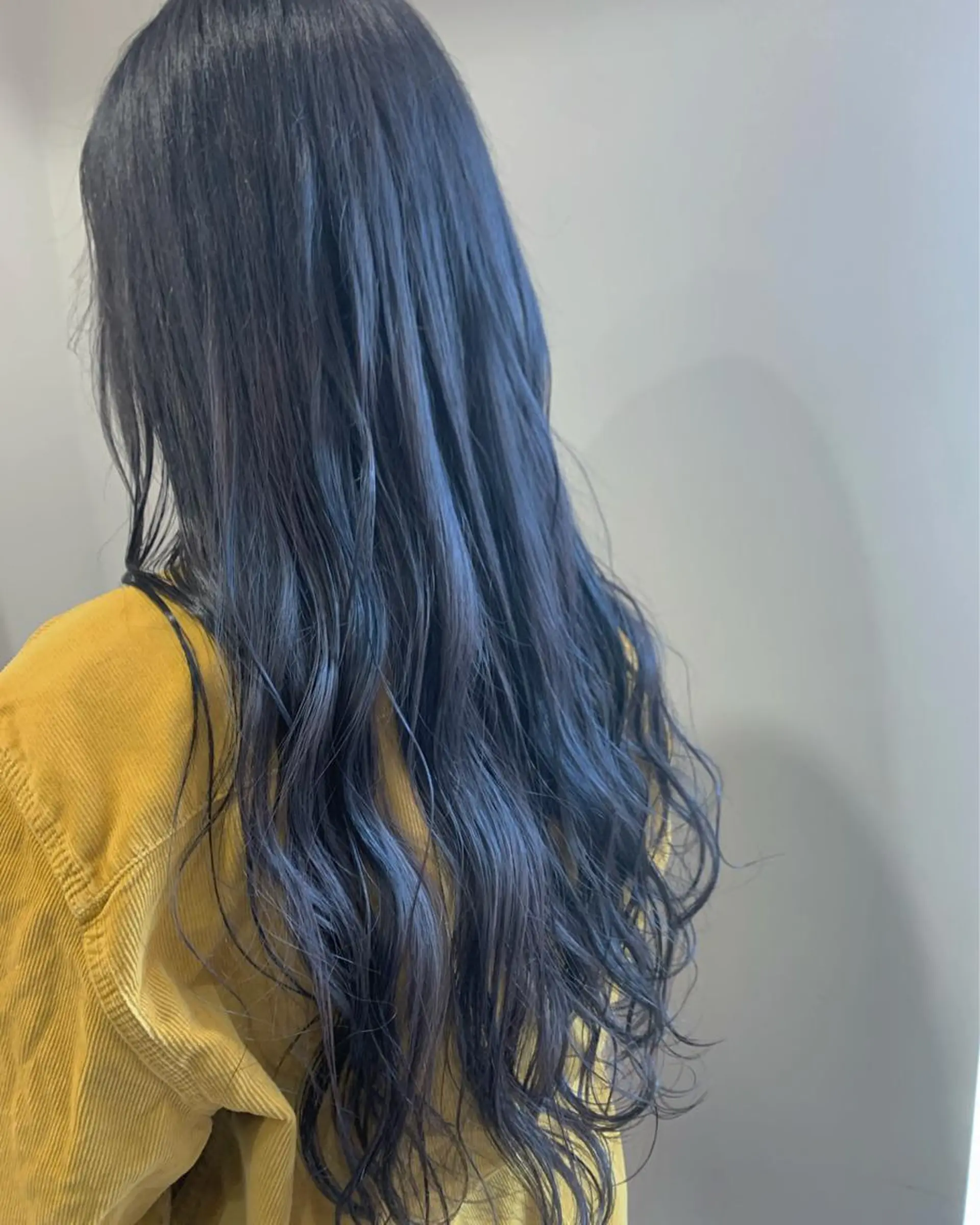 ロング カラー ブリーチ ブルーカラー 名駅🦢大人艶カラー 🪽カミヤアカネのヘアスタイル