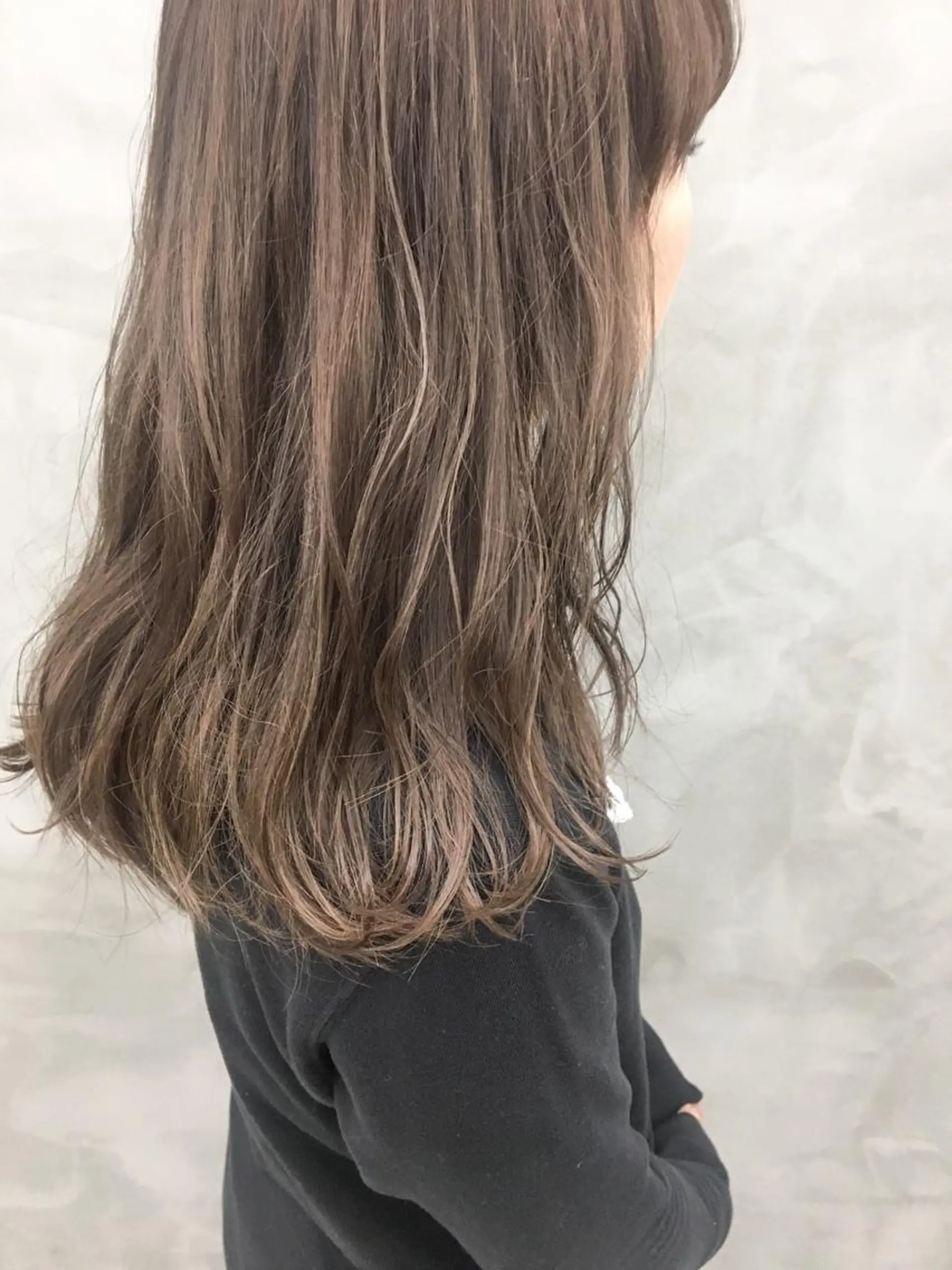 カラー ベージュカラー ダブルカラー フォギーベージュ ハイライトカラー ヘッドスパ (女性限定)🍋モエのヘアスタイル
