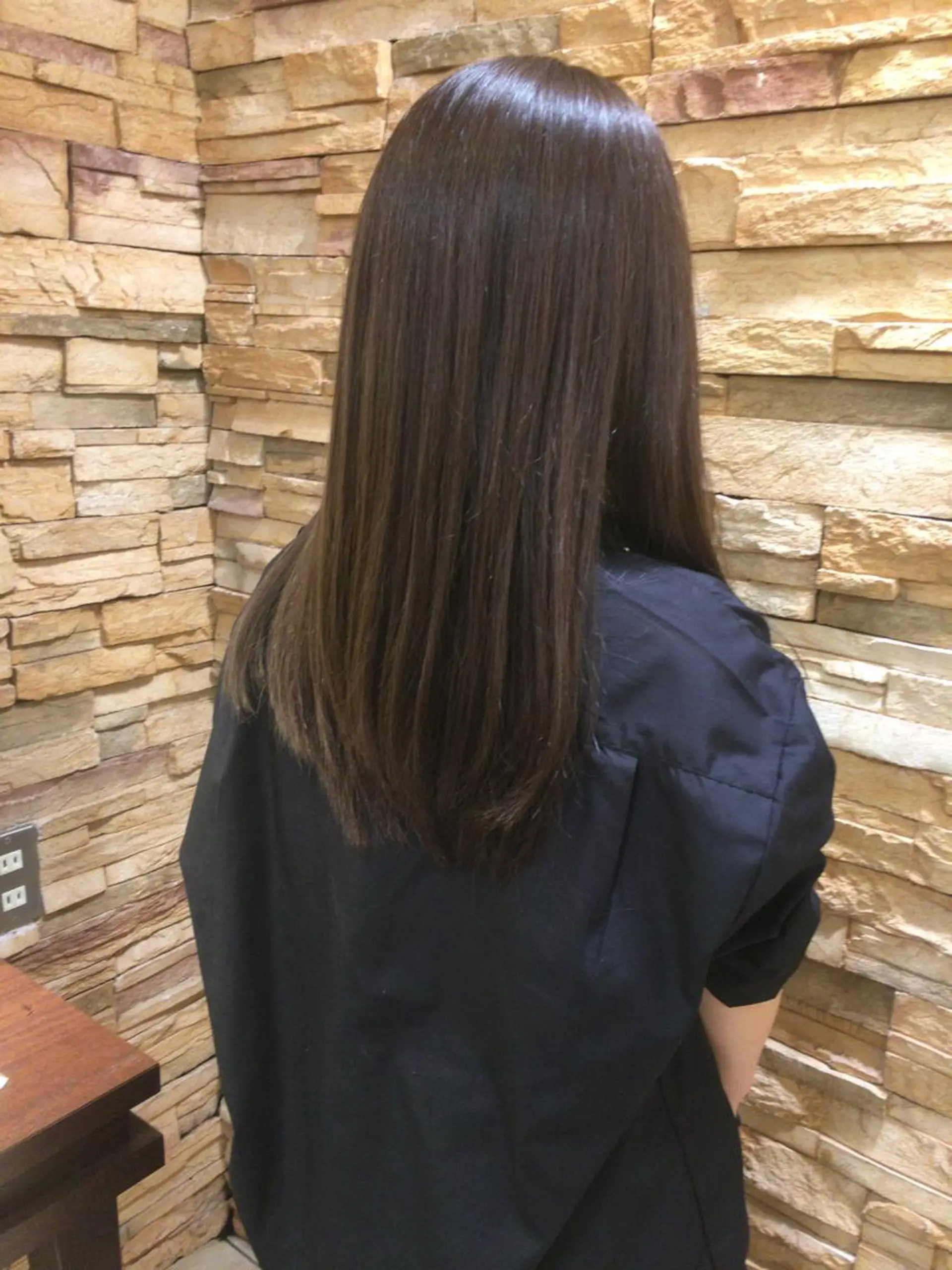 ロング 顔周りの垢抜けヘア 立山あいりのヘアスタイル