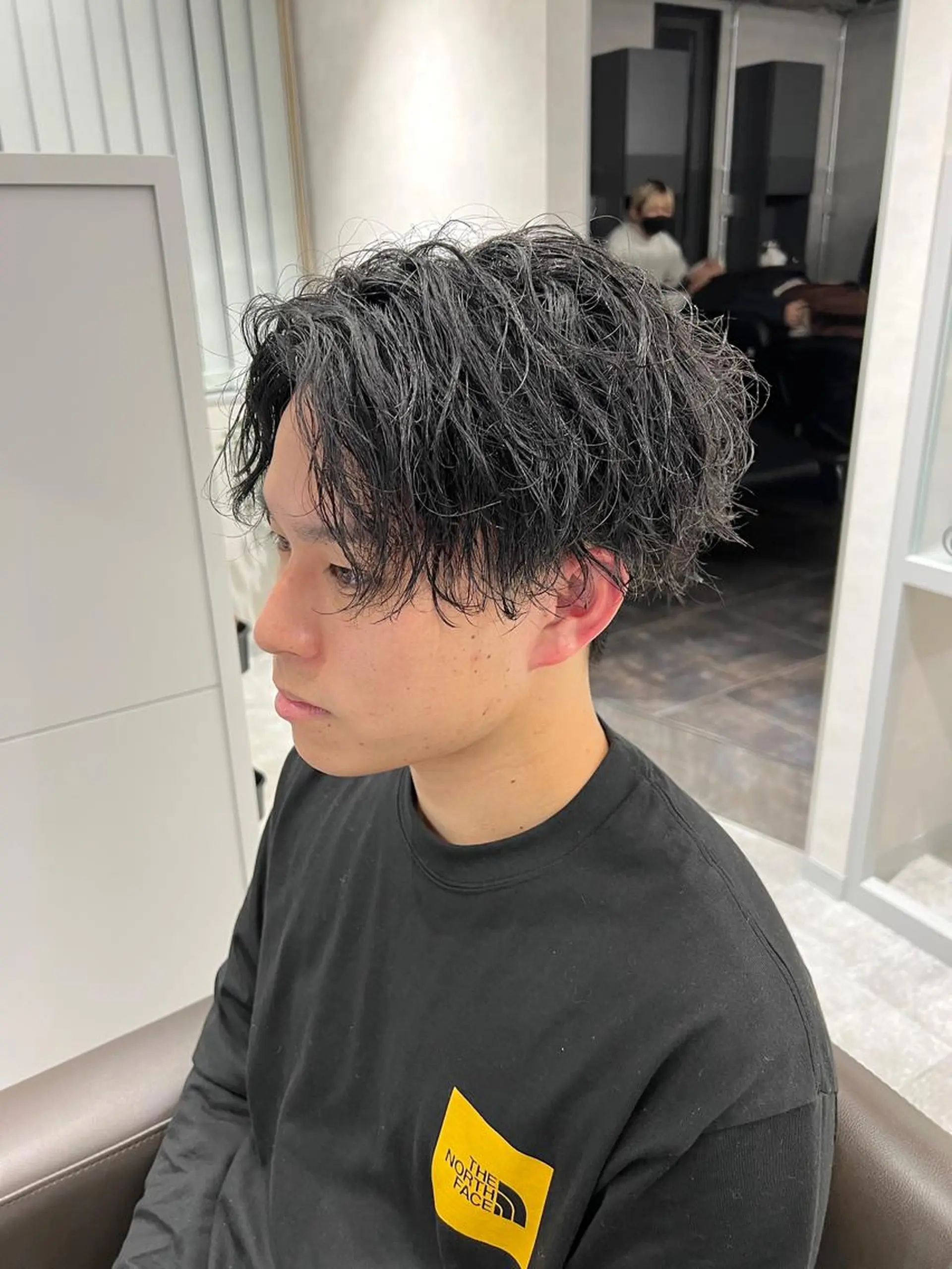 ショート カラー パーマ メンズ 関西センターパート メンズモデル募集のヘアスタイル