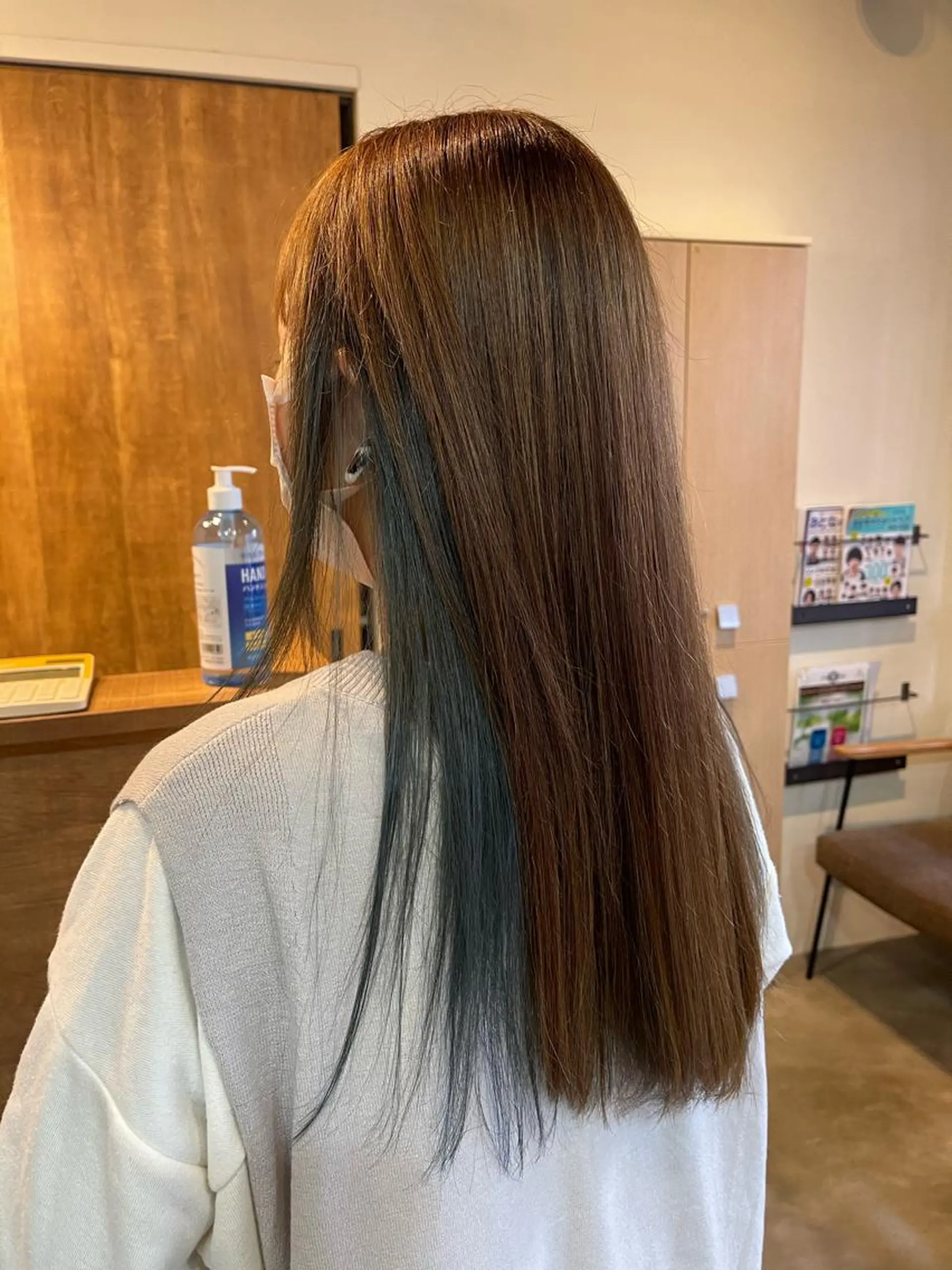 カラー nowhere ノーウェアのヘアスタイル