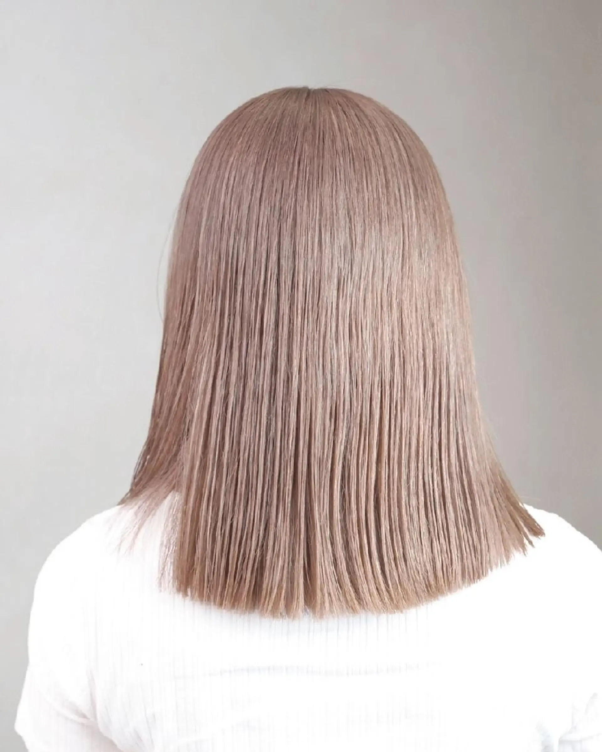 カラー ミディアム ベージュカラー ブリーチ ミルクティーベージュ トリートメント カット ヘアカラー トリートメント Armoire所属・安藤悠里/ハイトーン /デザインカラーのヘアスタイル