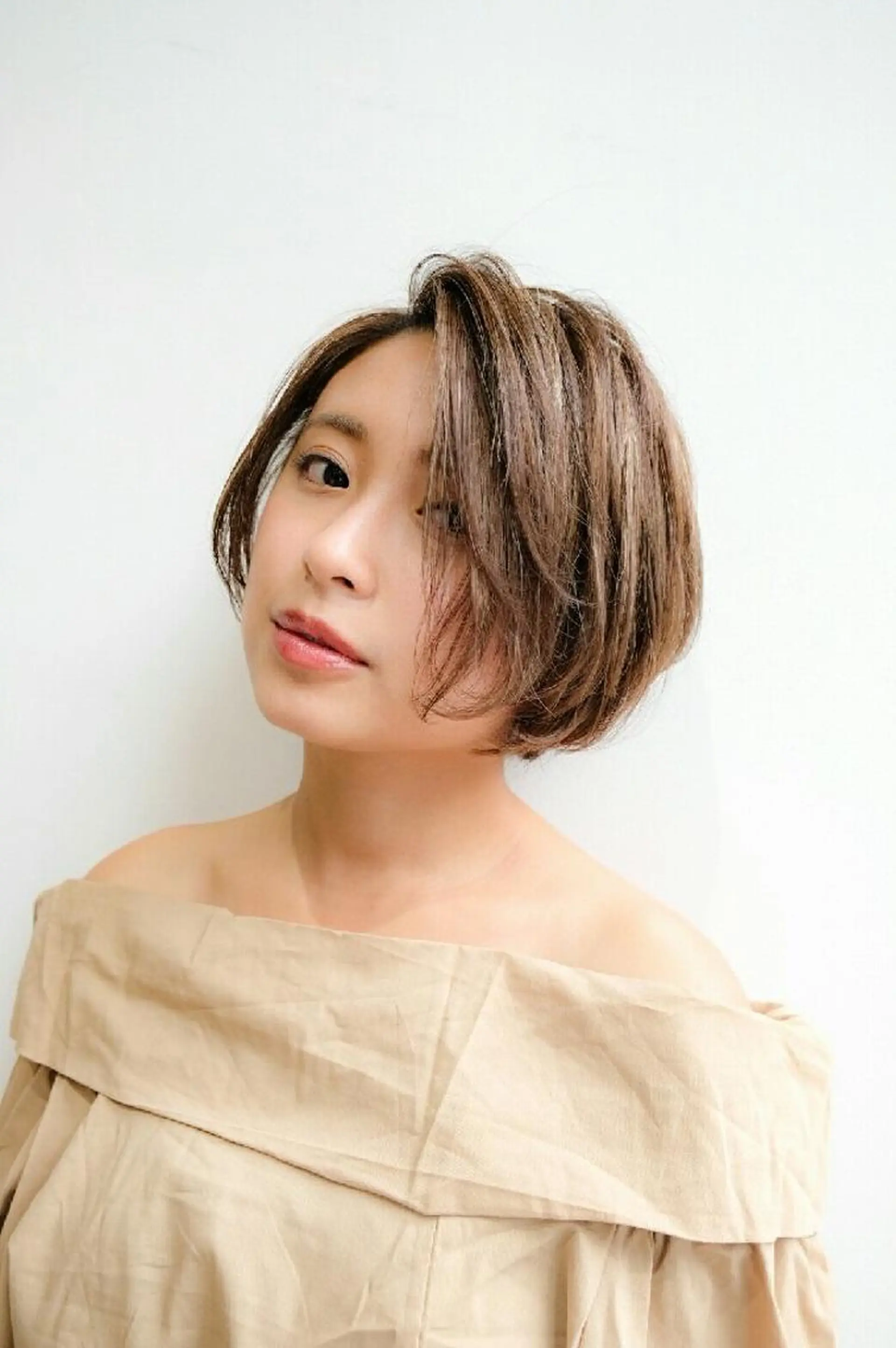 ショート 似合わせ艶髪カラー ❤️ハダユミのヘアスタイル
