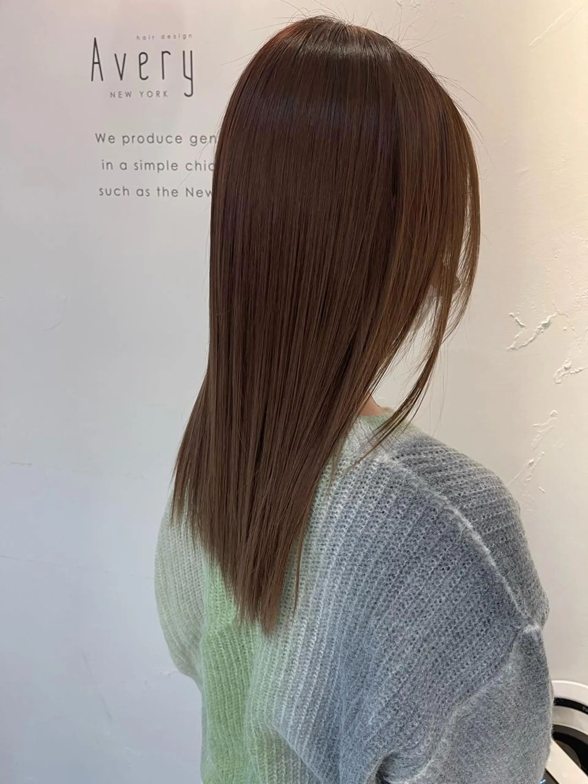 セミロング カラー トリートメント Avery SHINのヘアスタイル