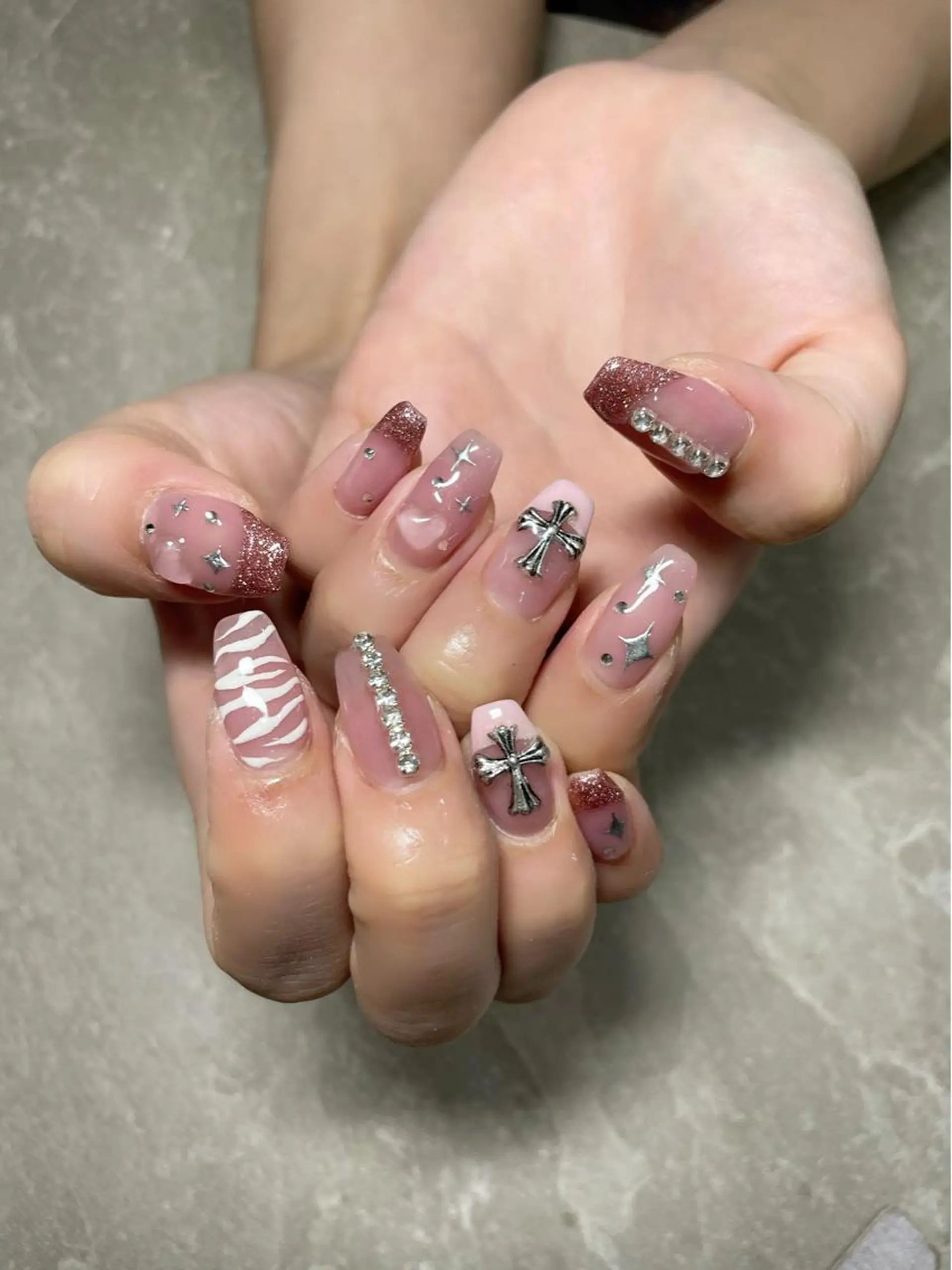 ネイル LAVISH nail salonのヘアスタイル