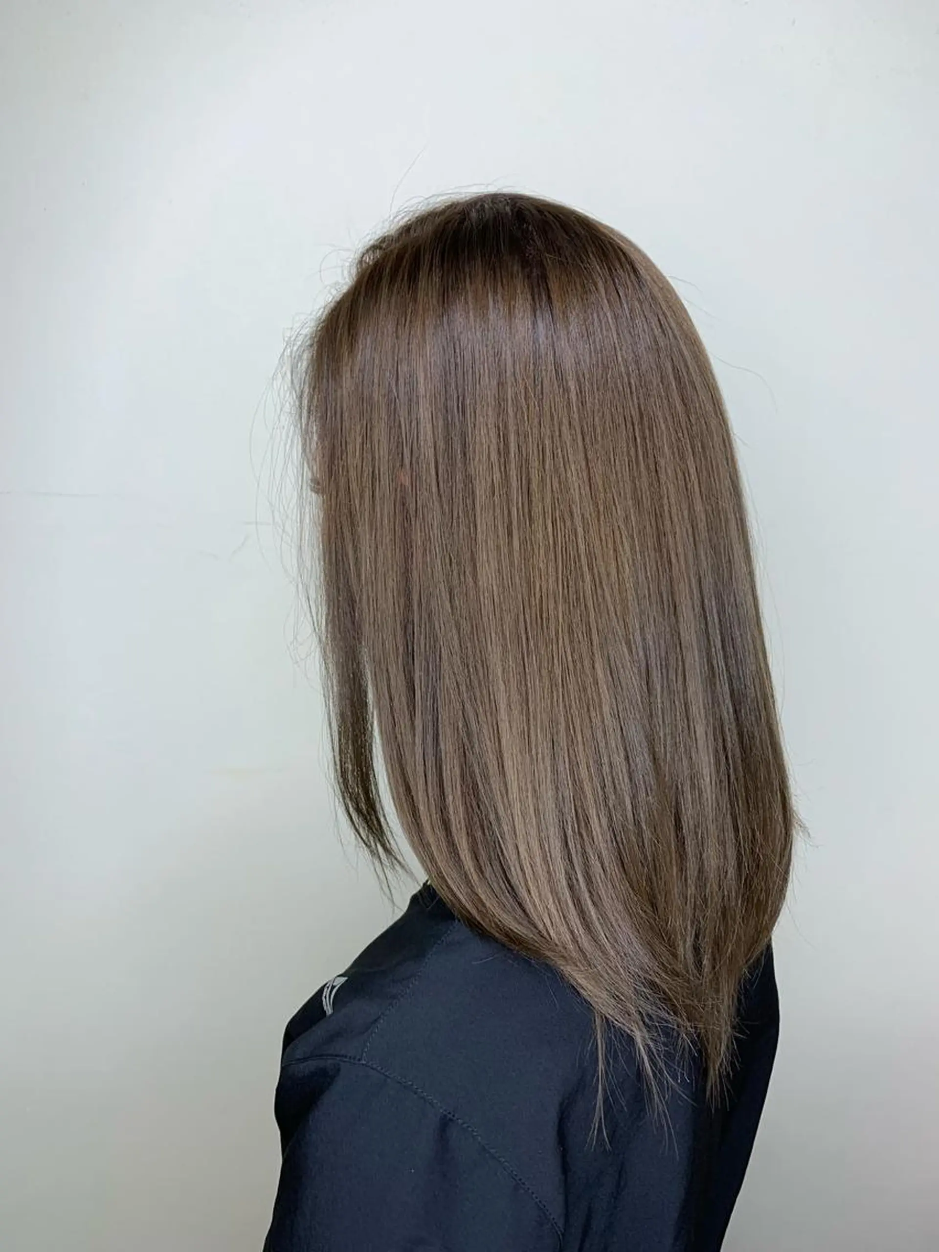 カラー 艶髪クリエイター🪽 秋田 聖也のヘアスタイル