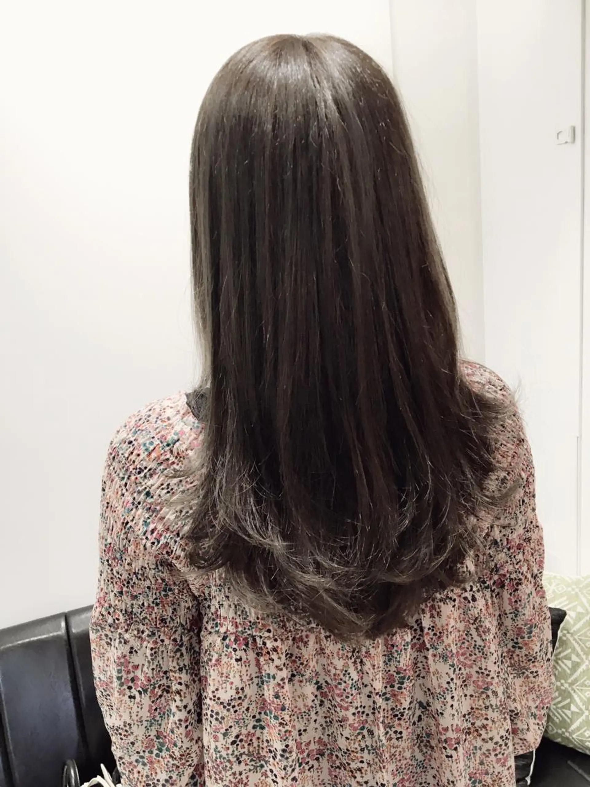 ロング カラー グレージュ カット ヘアカラー トリートメント 田室 和幸のヘアスタイル