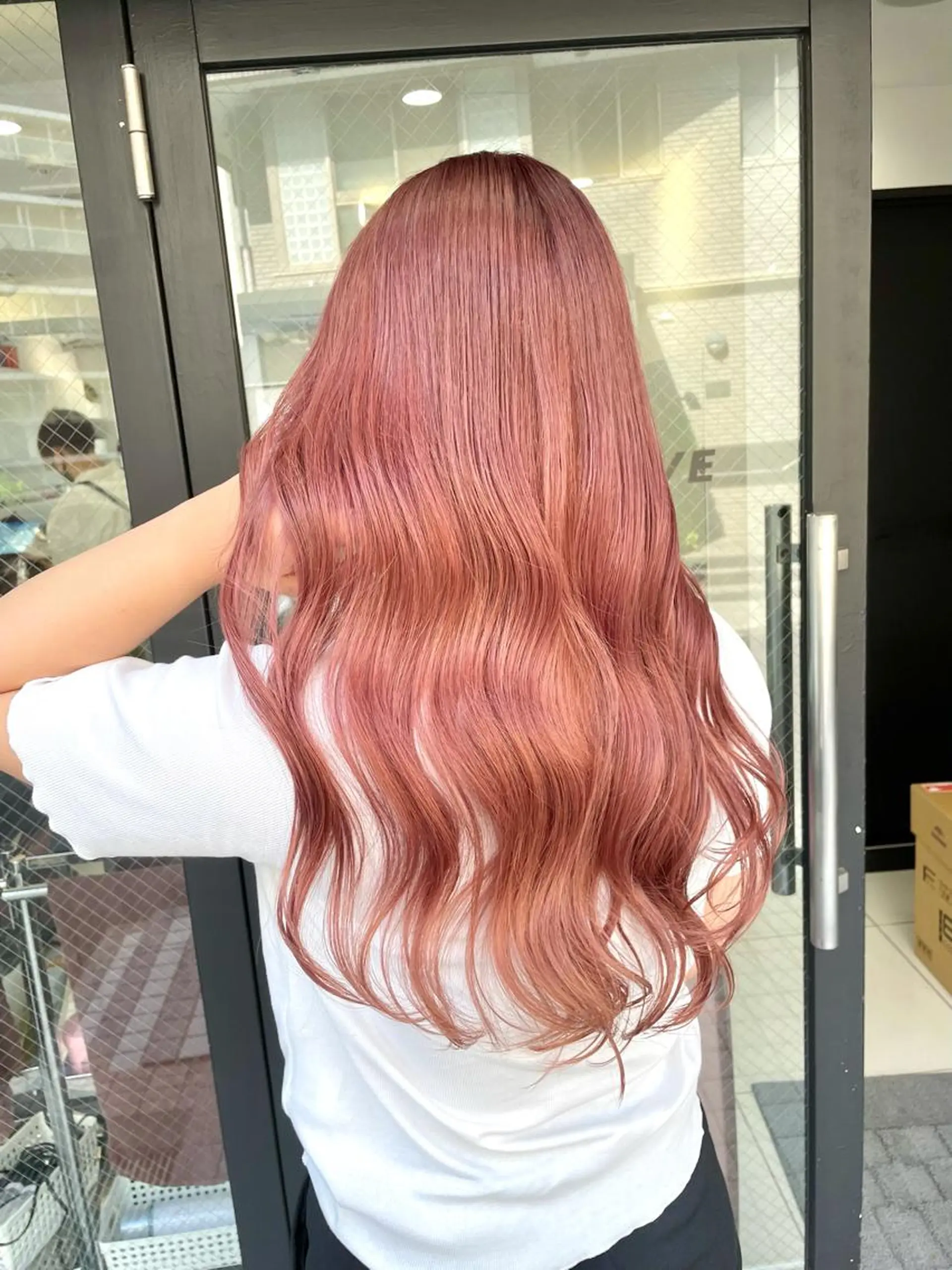 ロング カラー ヘアカラー 横山 奈央のヘアスタイル
