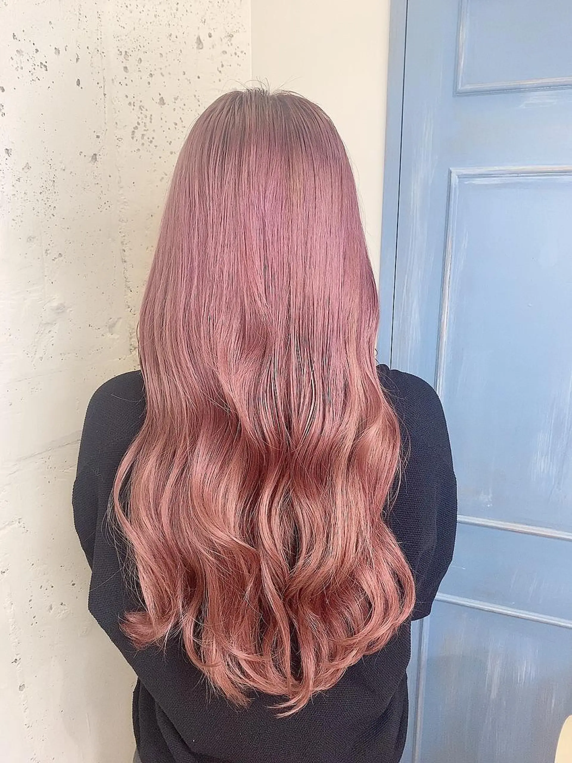 ロング カラー ヘアカラー 透明感ハイトーン🦄 キラ🌈のヘアスタイル