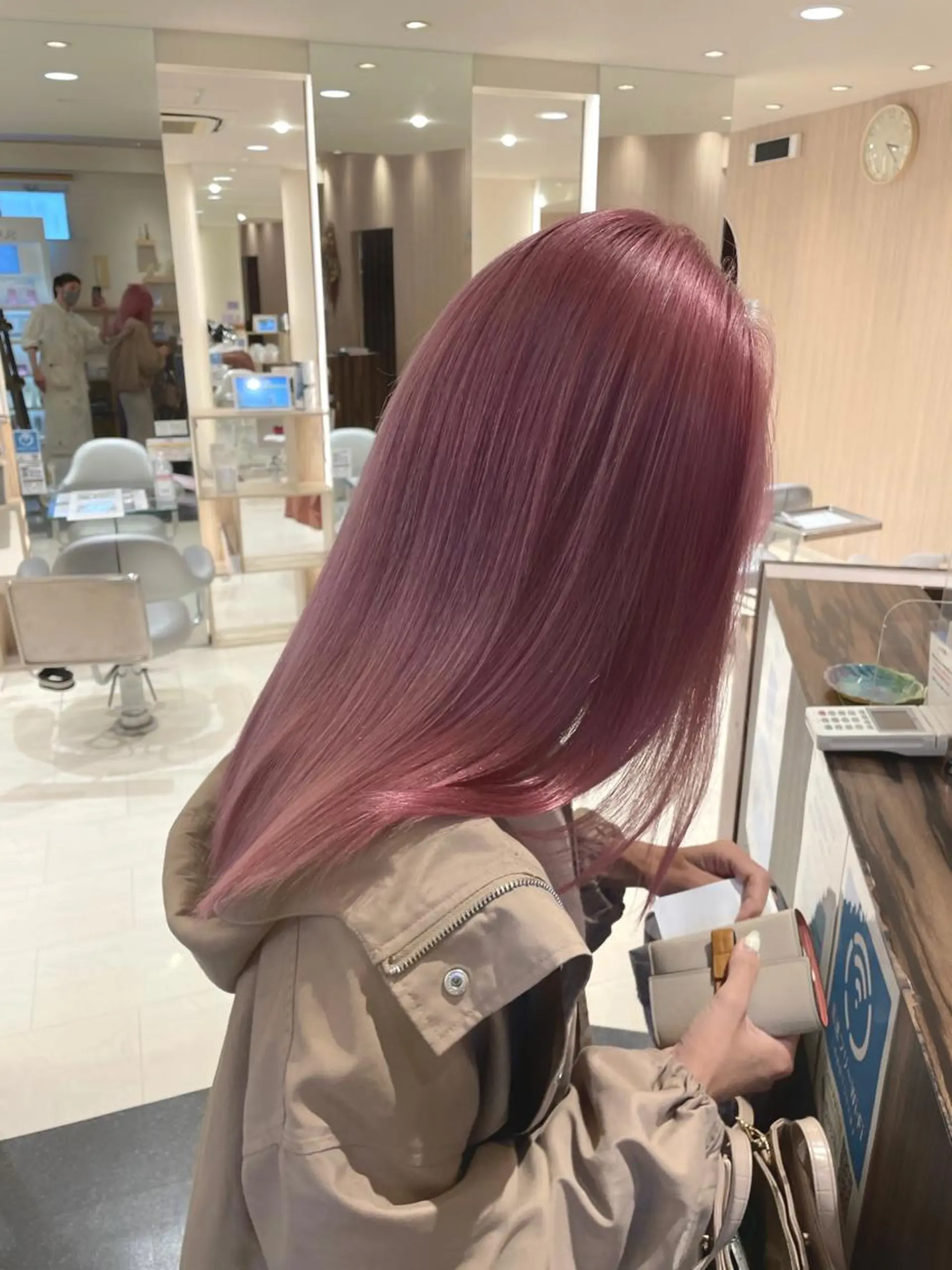 ロング カラー ピンクカラー 美髪カラー✨本間 貴広のヘアスタイル