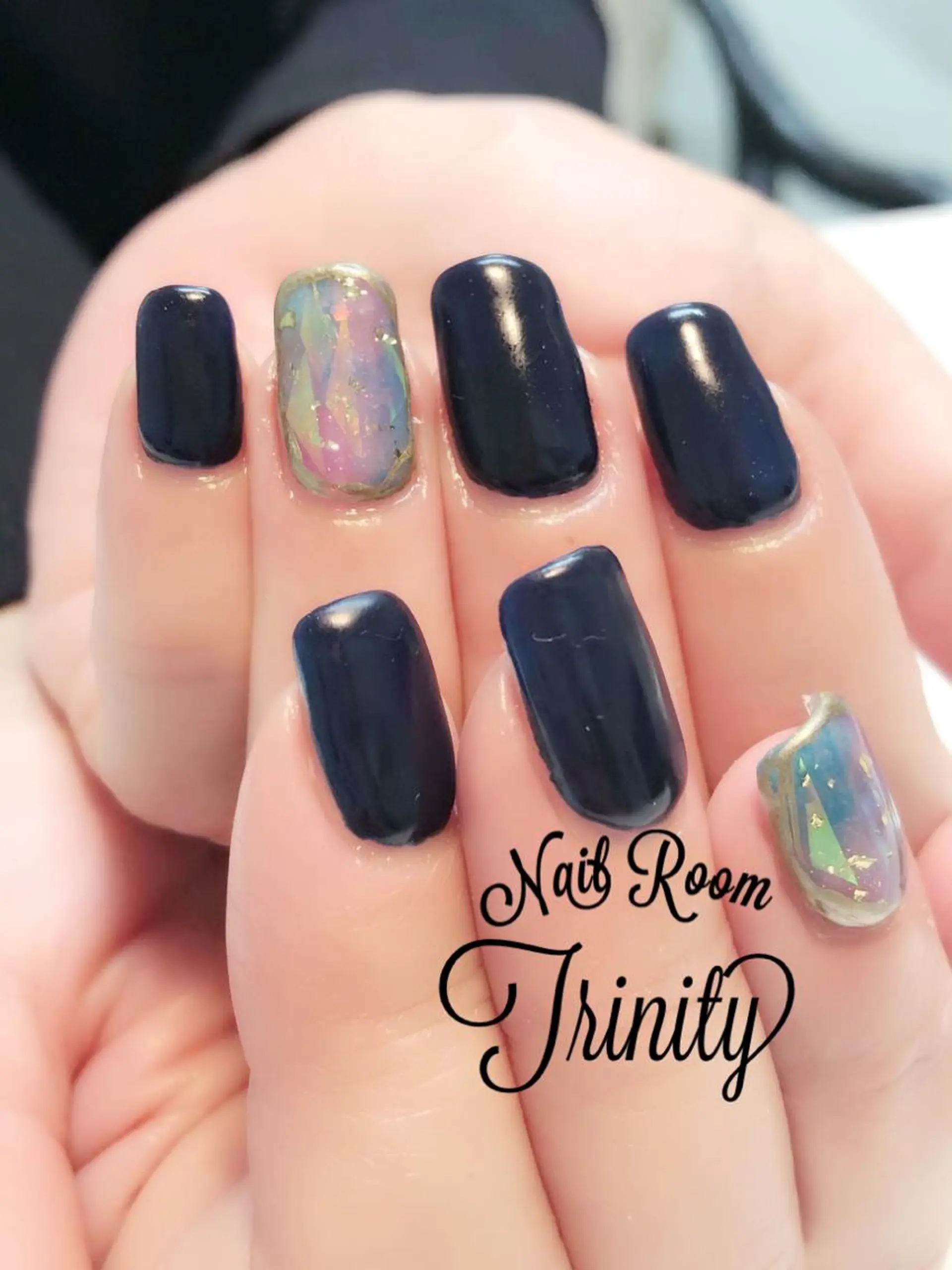 ネイル ハンドネイル Trinity ネイリストスタッフのネイルデザイン