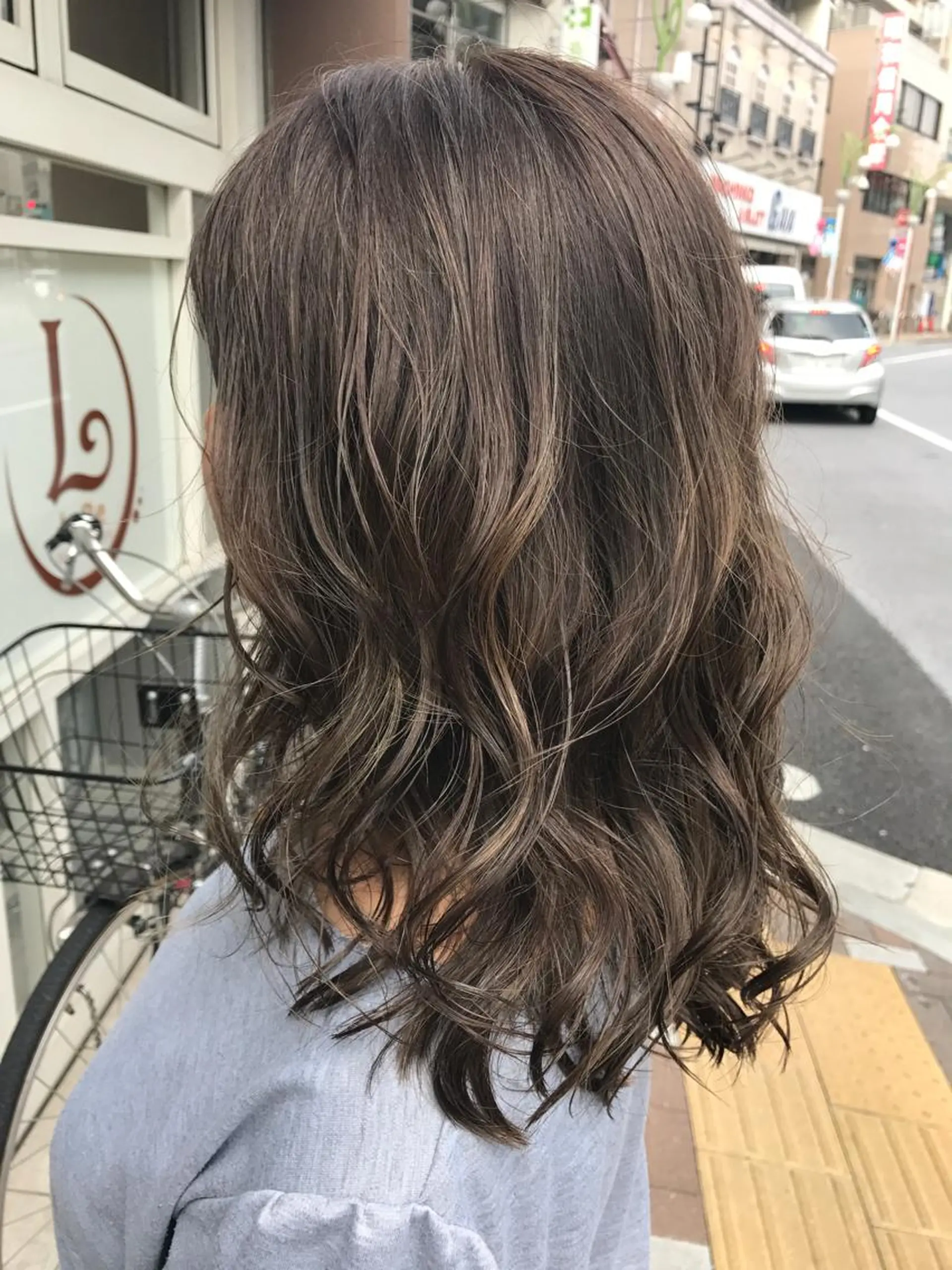 セミロング カラー ハイライトカラー ハイライト NORME経堂 nonのヘアスタイル