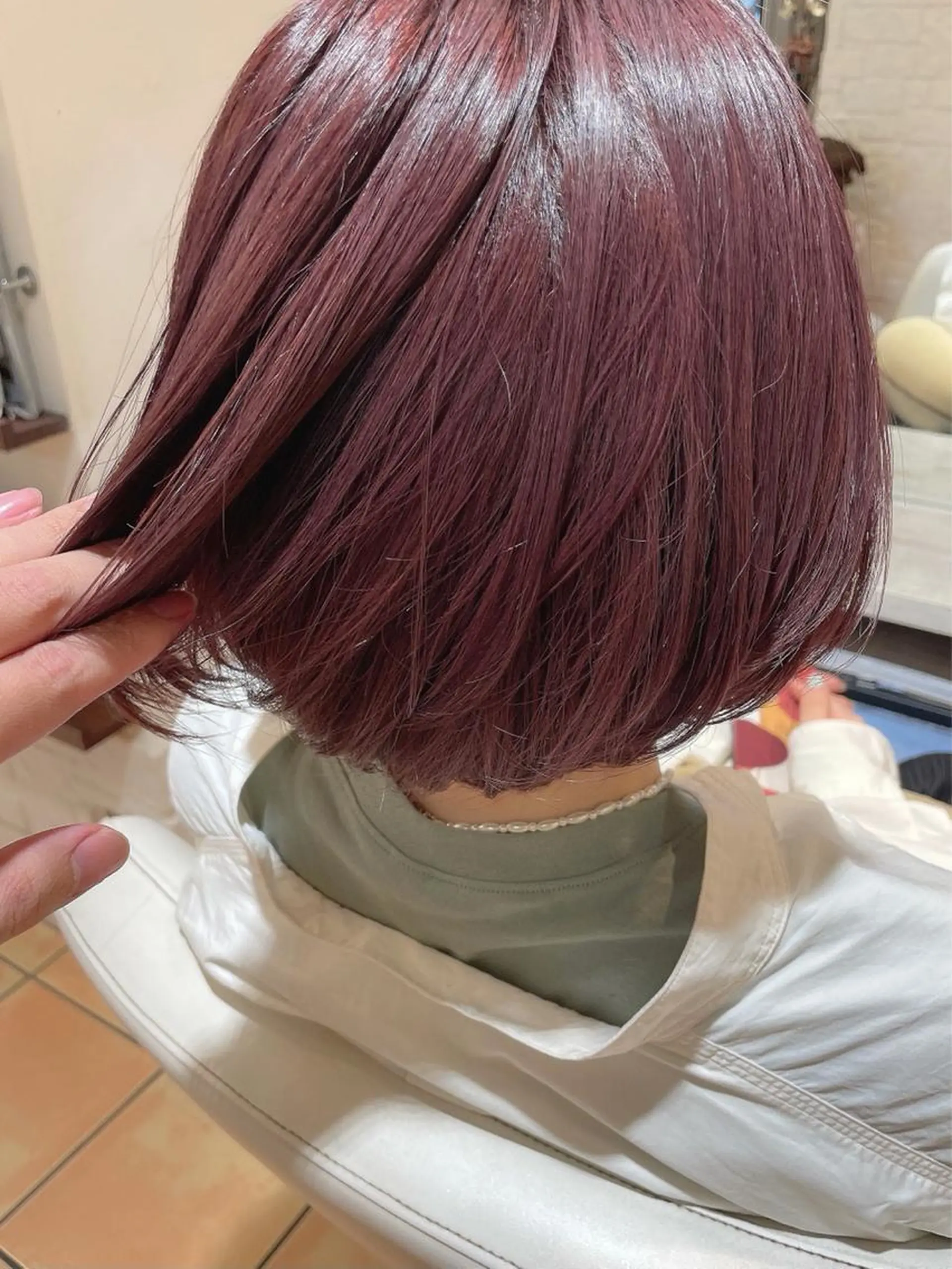 ショート カラー ブリーチ ケアブリーチ ダブルカラー イヤリングカラー ハイライトカラー 宮澤 タケル ミディアムヘアのヘアスタイル