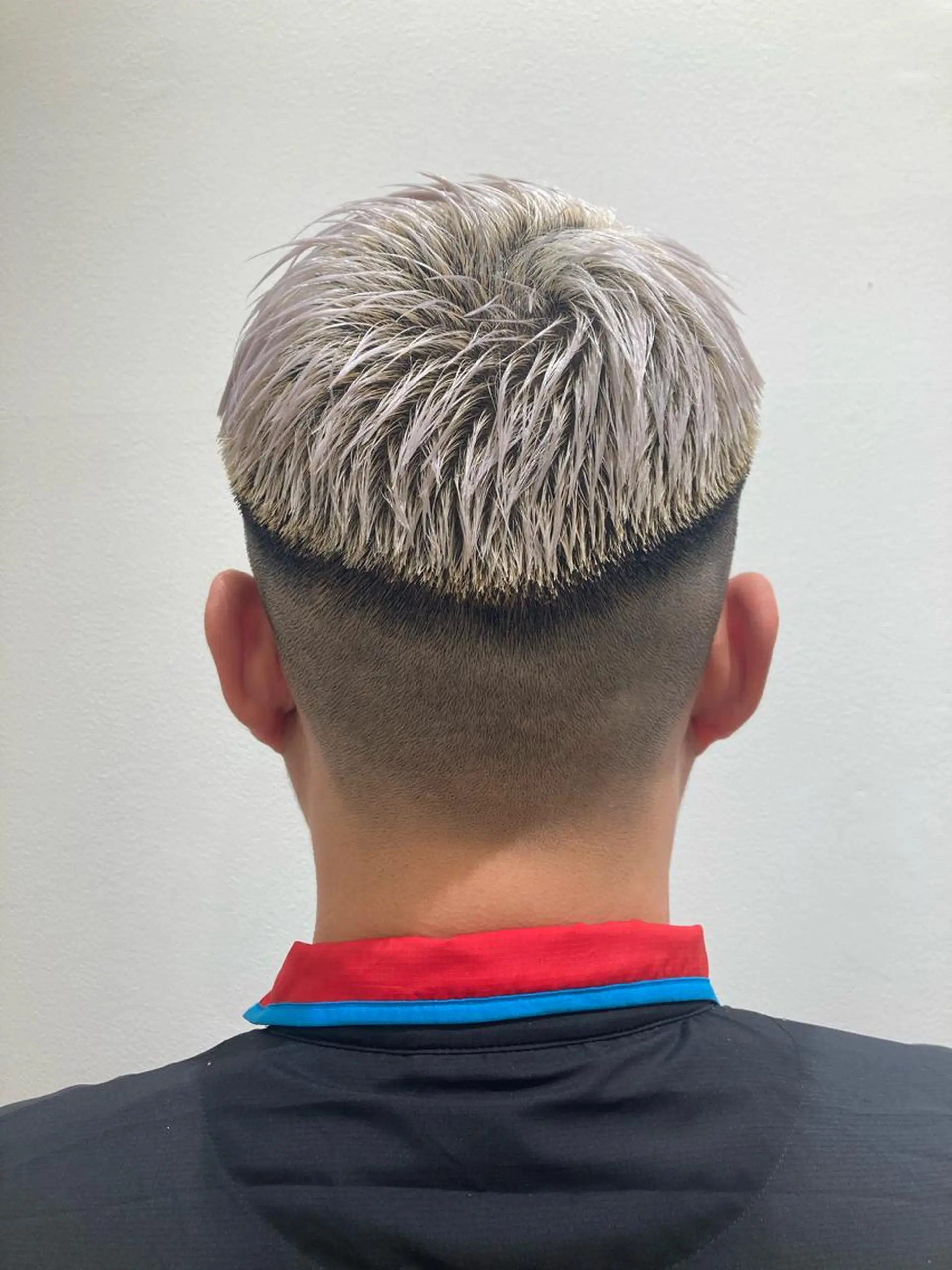 ショート カラー メンズ 鈴木 翔偉のヘアスタイル