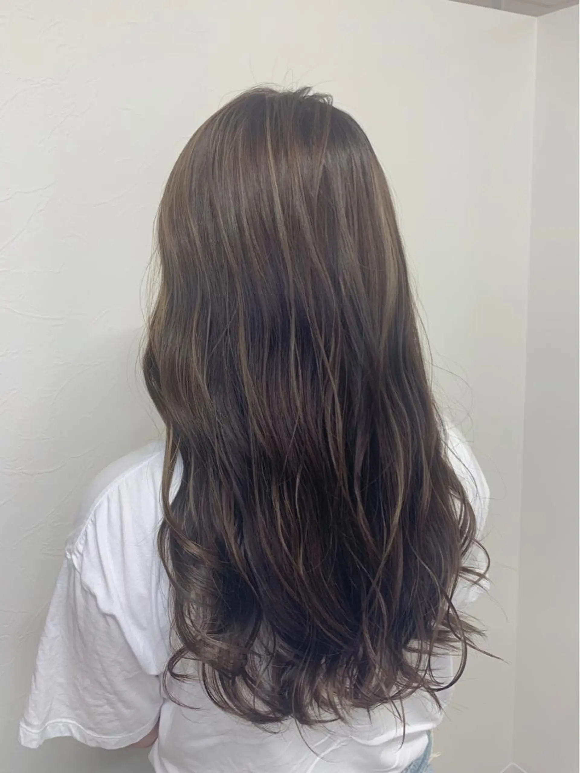 ロング カラー ヘアアレンジ ヘアカラー トリートメント Sol plusのヘアスタイル